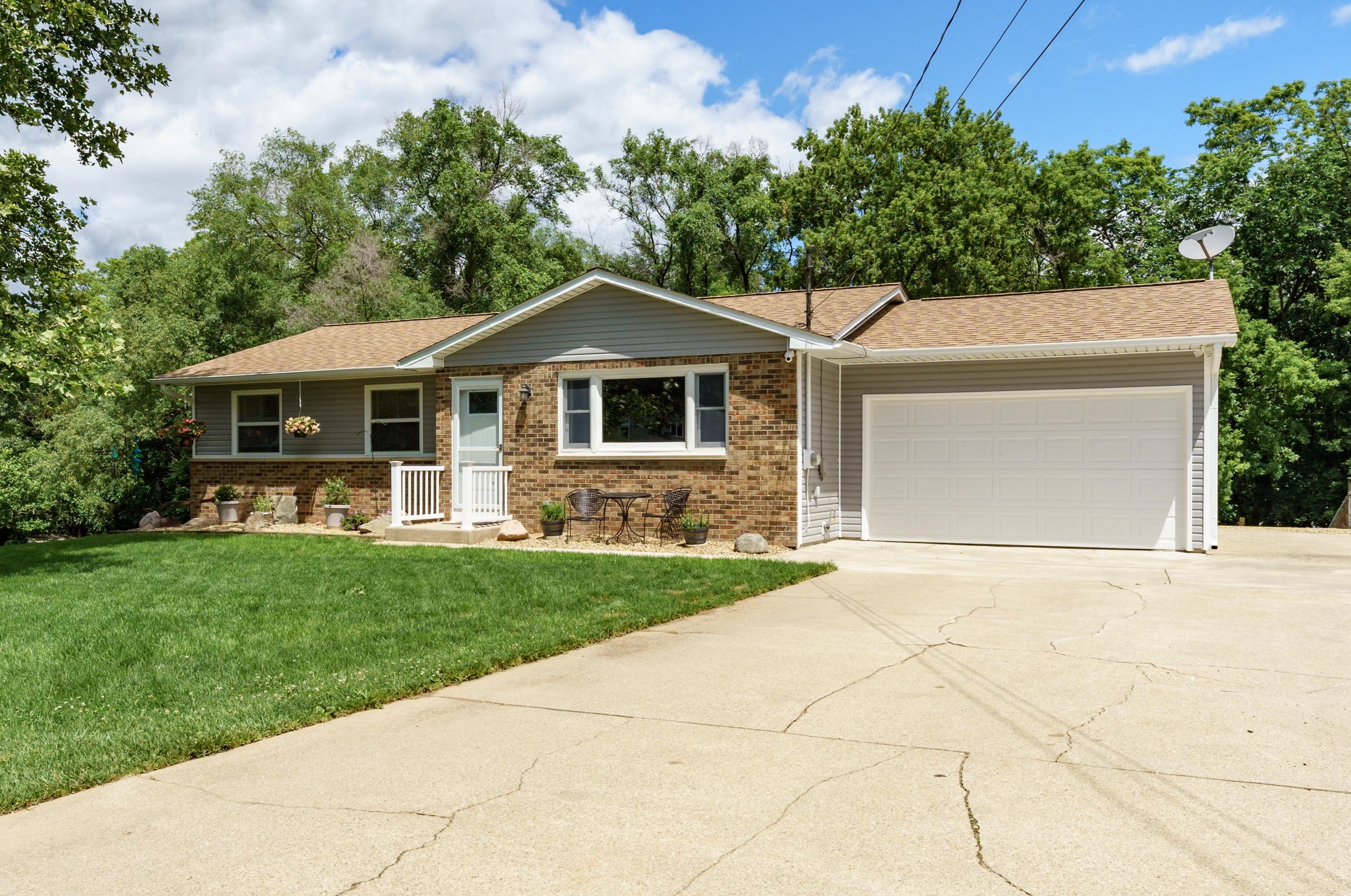 1371 E G Ave, Kalamazoo, MI 49004