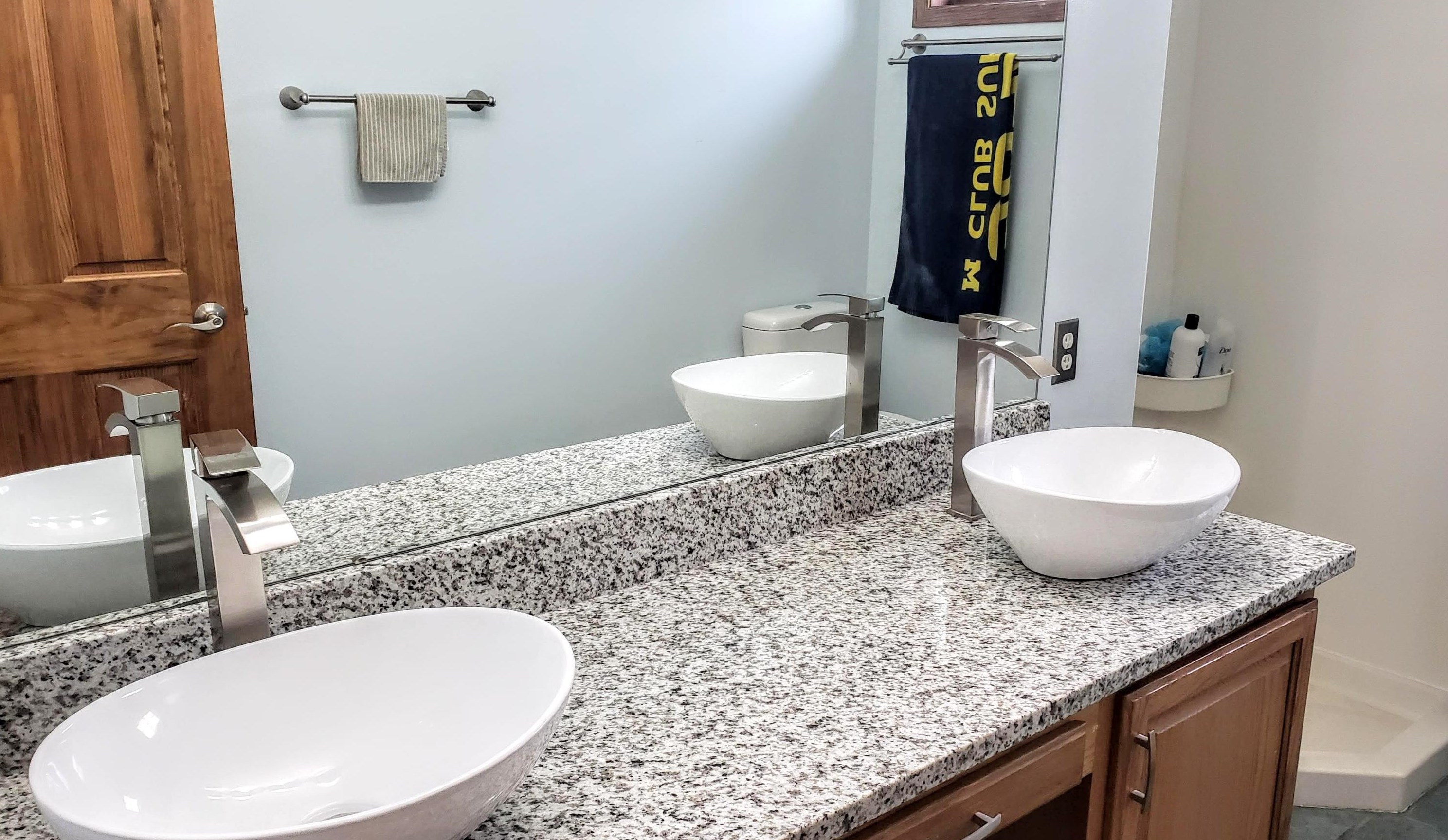 3850 Kingsway Ct, Grand Rapids MI  49508-2602 exterior