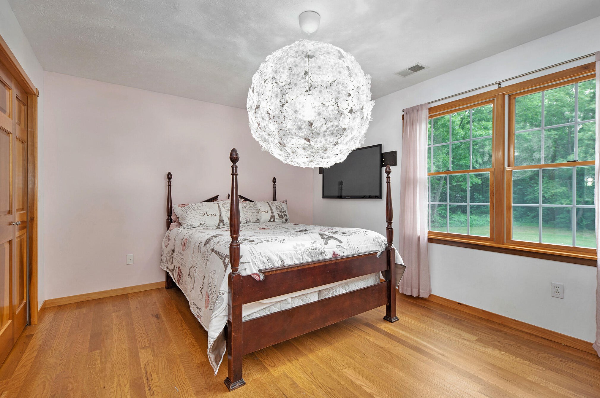 1085 Sargent Ave, Ada MI 49301-9168 exterior