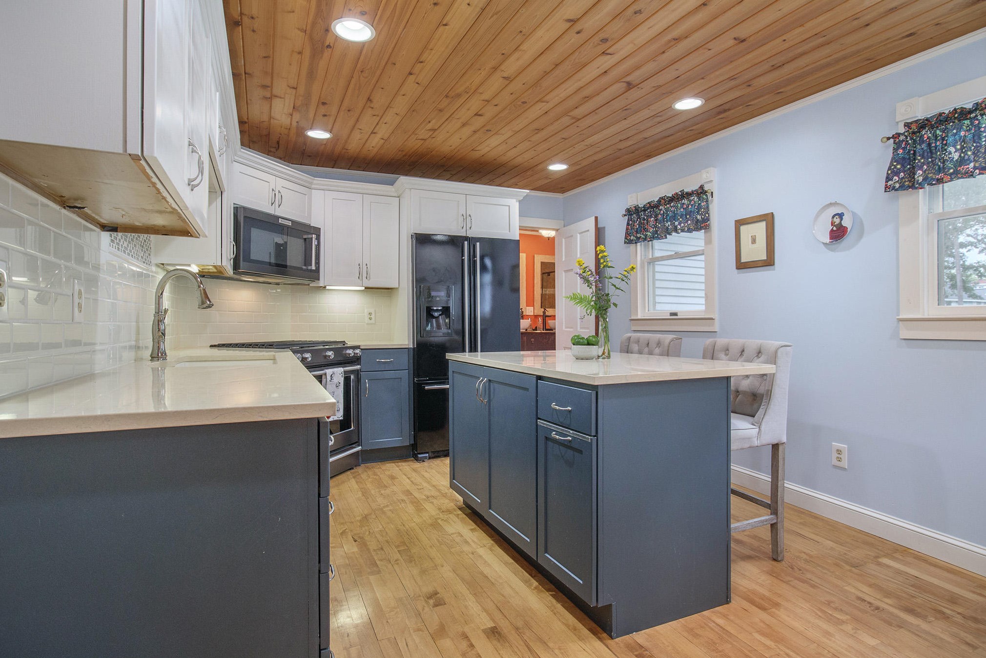 15837 Pine St, Spring Lake MI  49456-1827 exterior