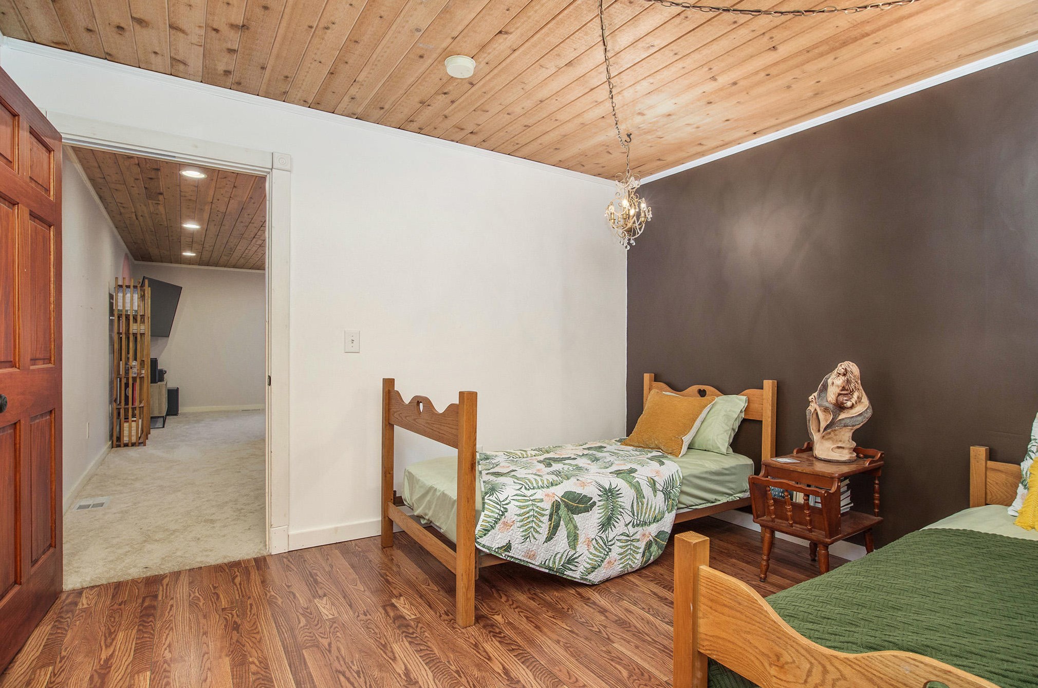 15837 Pine St, Spring Lake MI  49456-1827 exterior