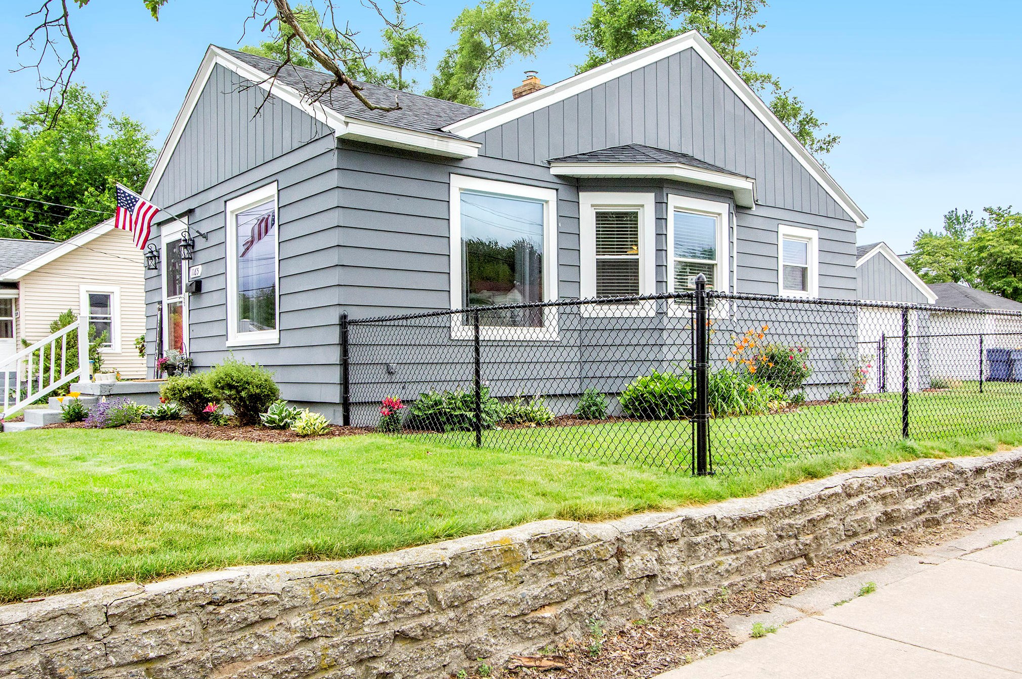 1165 Beechwood, Grand Rapids MI 49505-3828 exterior