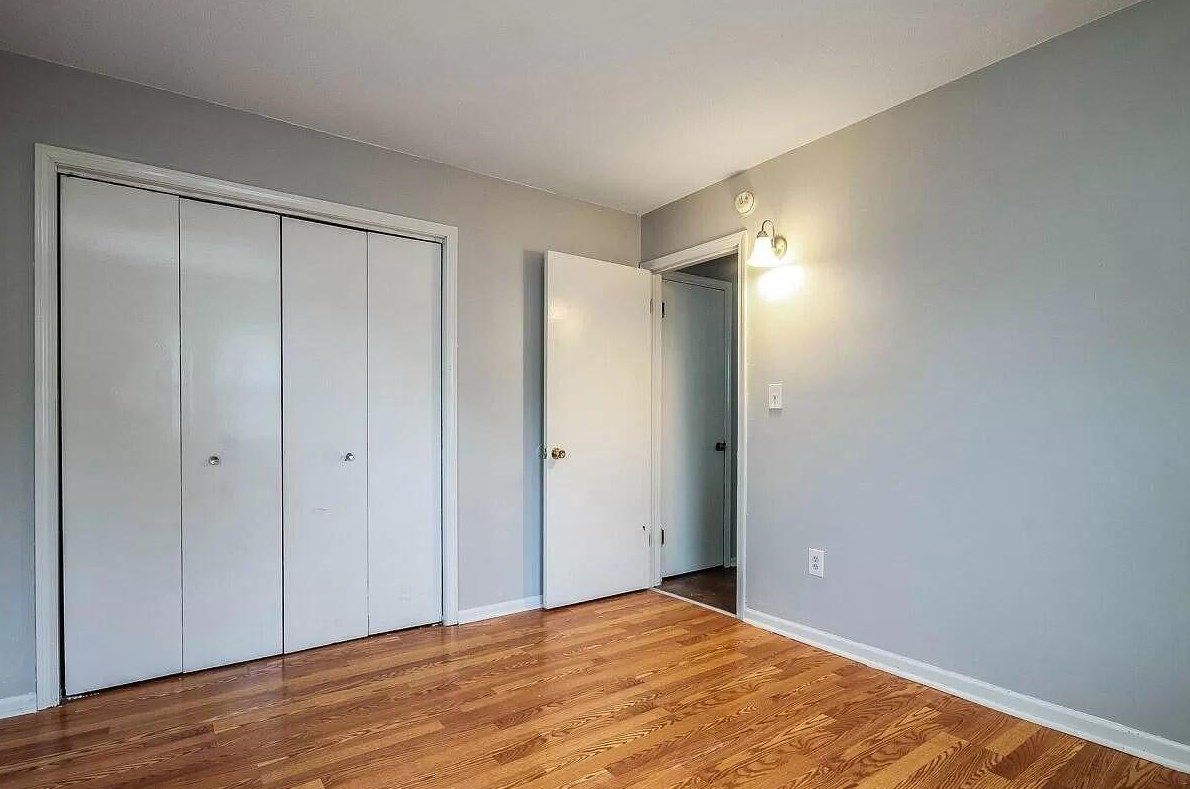 3237 Marshall Ave, Grand Rapids MI  49508-2424 exterior