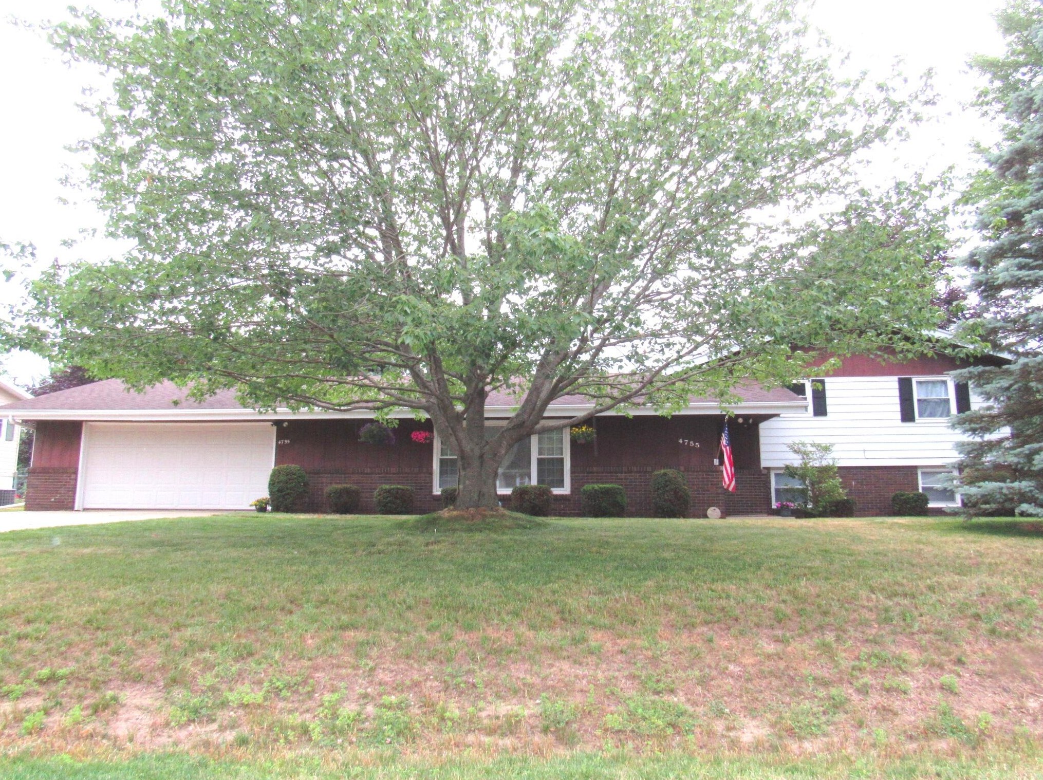 4755 Beechnut Dr, Saint Joe, MI 49085