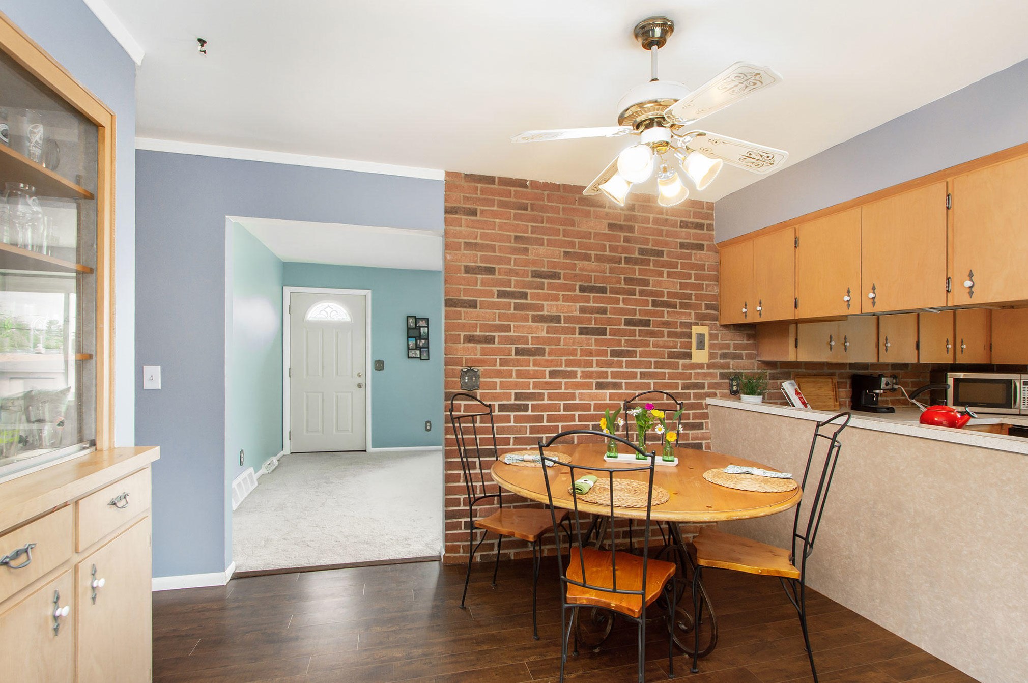 2711 Valley Ave, Grand Rapids MI  49544-1754 exterior