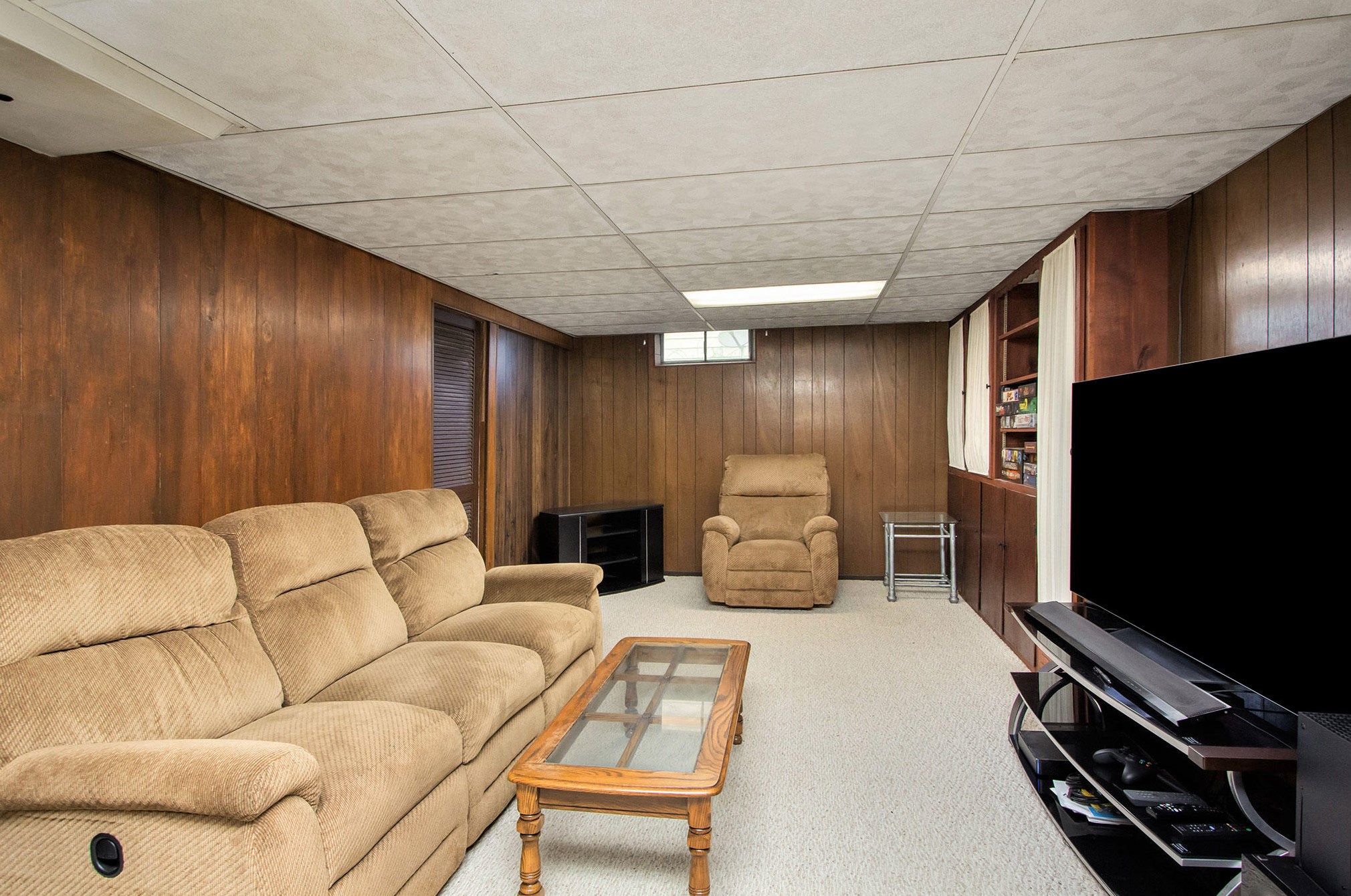 2711 Valley Ave, Grand Rapids MI  49544-1754 exterior