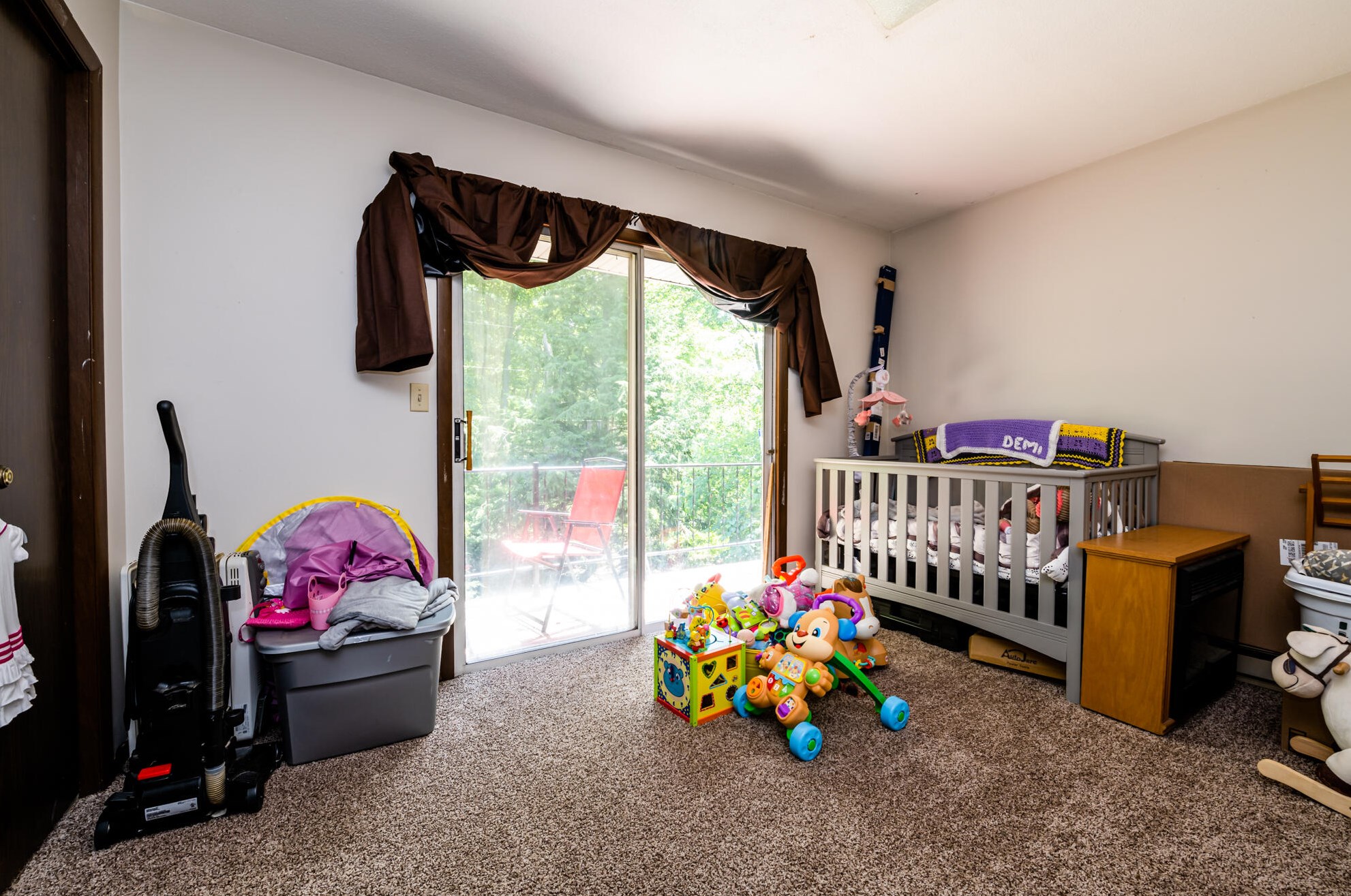 6679 Weatherford Dr, Coloma MI 49038-9573 exterior