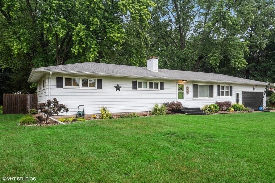 2655 Alane St, Niles, MI 49120-9441