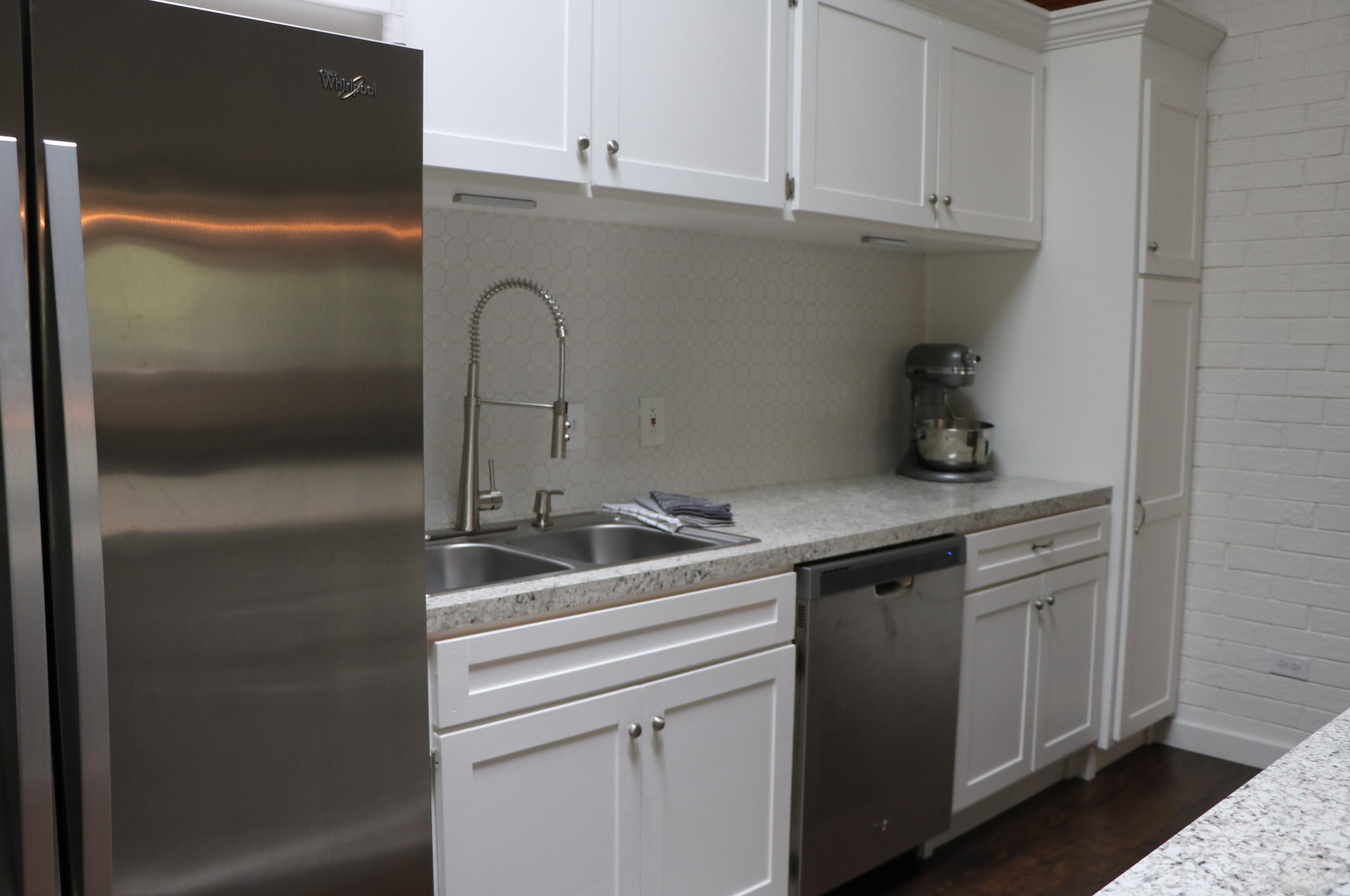 4301 Walnut Hl Dr, Grand Rapids MI 49512-3893 exterior