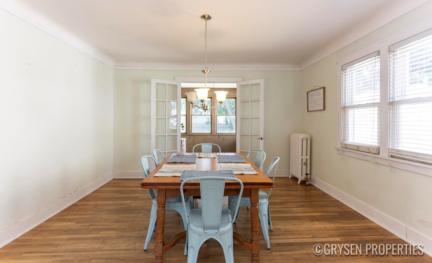 448 Van Allen St, Grand Rapids MI  49548-1228 exterior