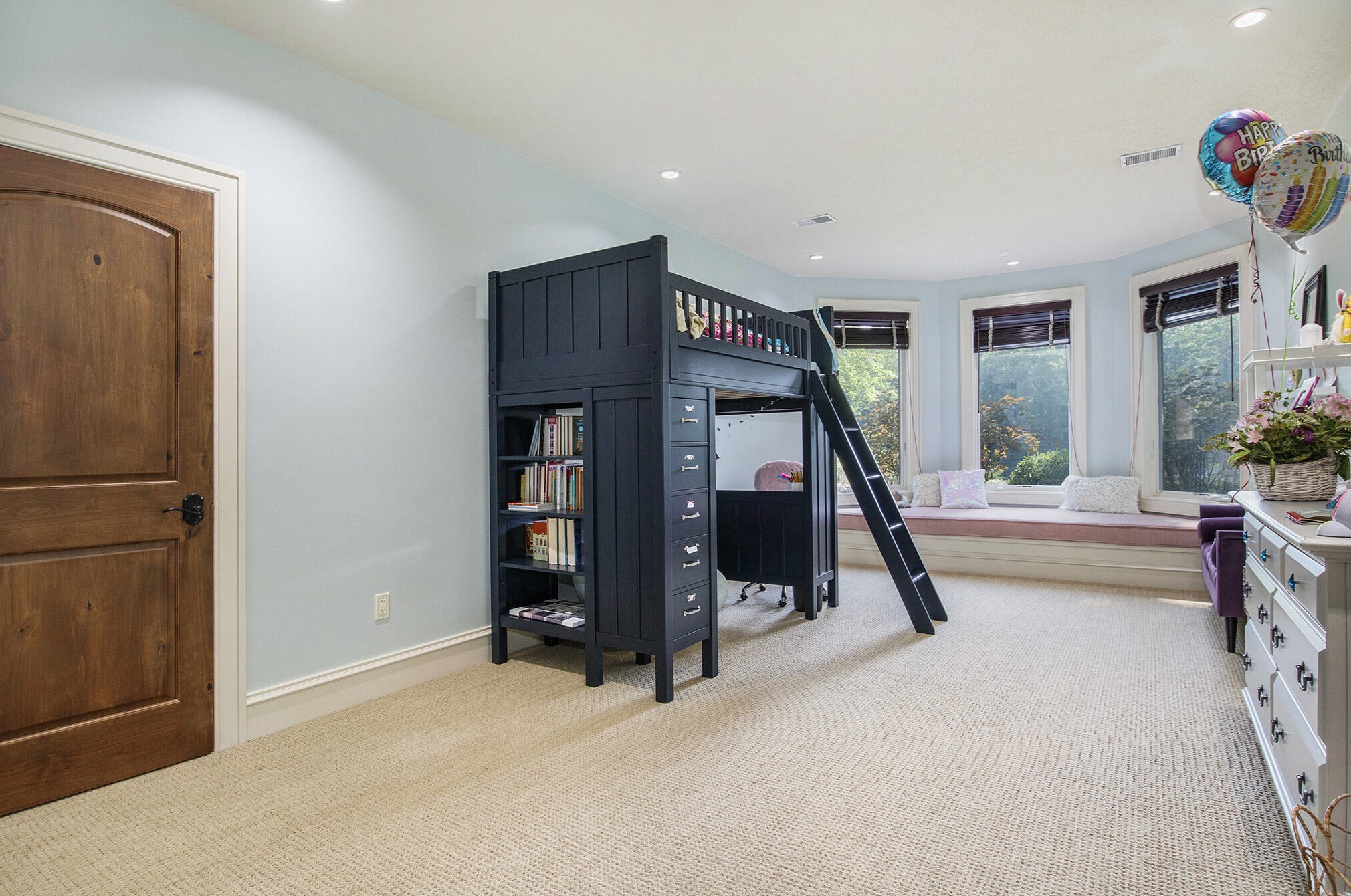 19428 Rosemary Rd, Spring Lake MI  49456-9600 exterior