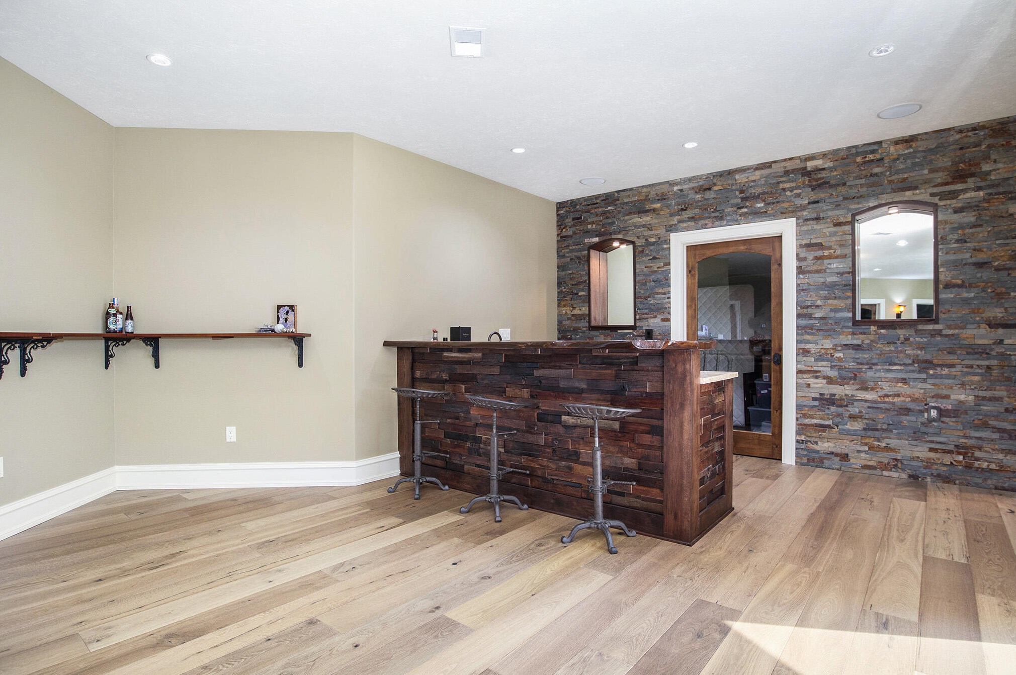 19428 Rosemary Rd, Spring Lake MI  49456-9600 exterior