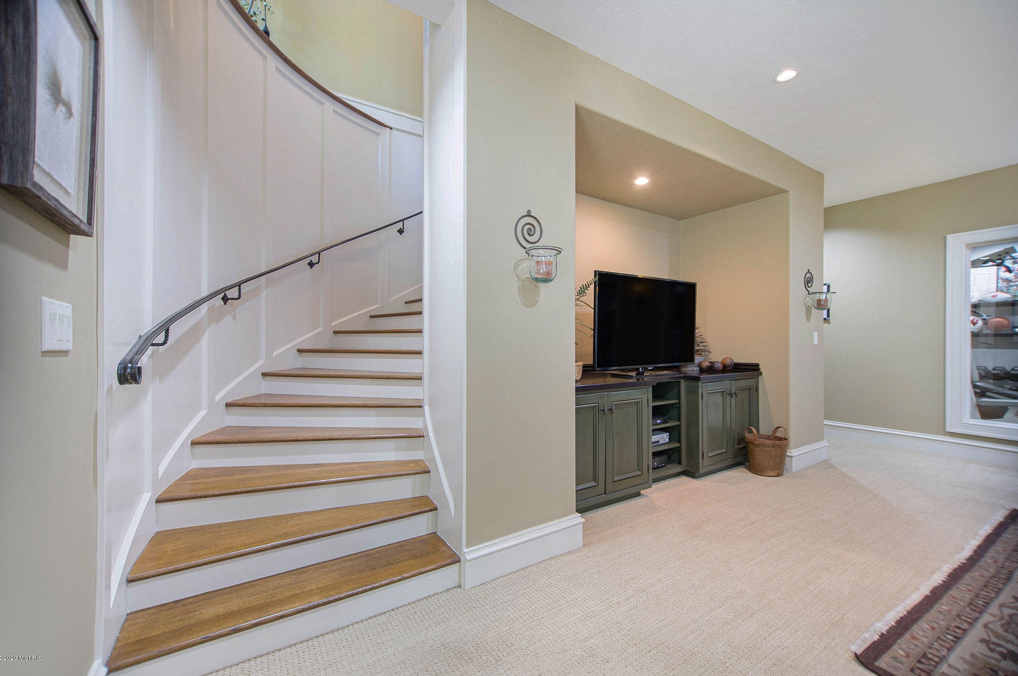 19428 Rosemary Rd, Spring Lake MI  49456-9600 exterior