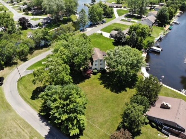 46775 Prospect Dr, Decatur, MI 49045