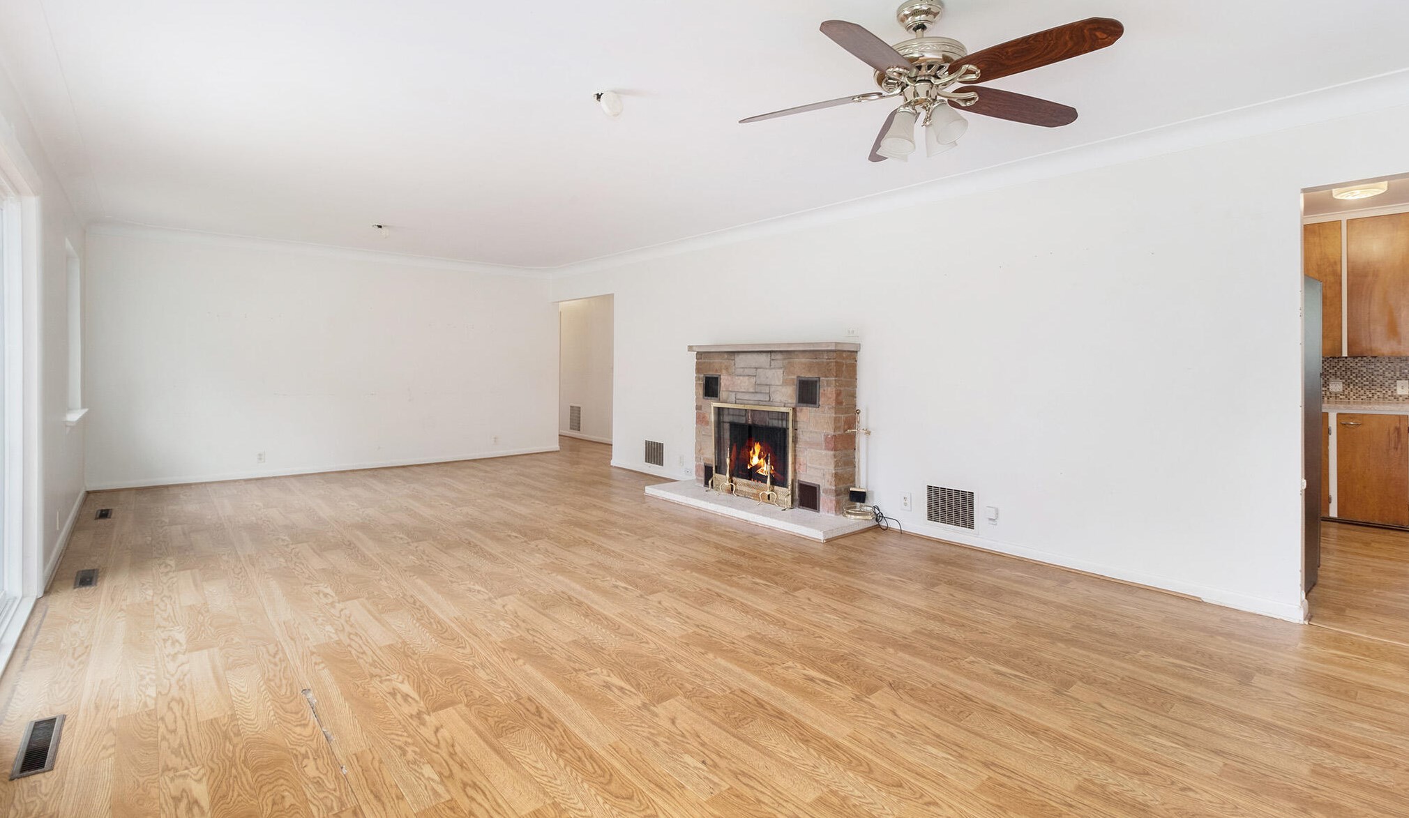 2330 W Milham Ave, Kalamazoo, MI 49002