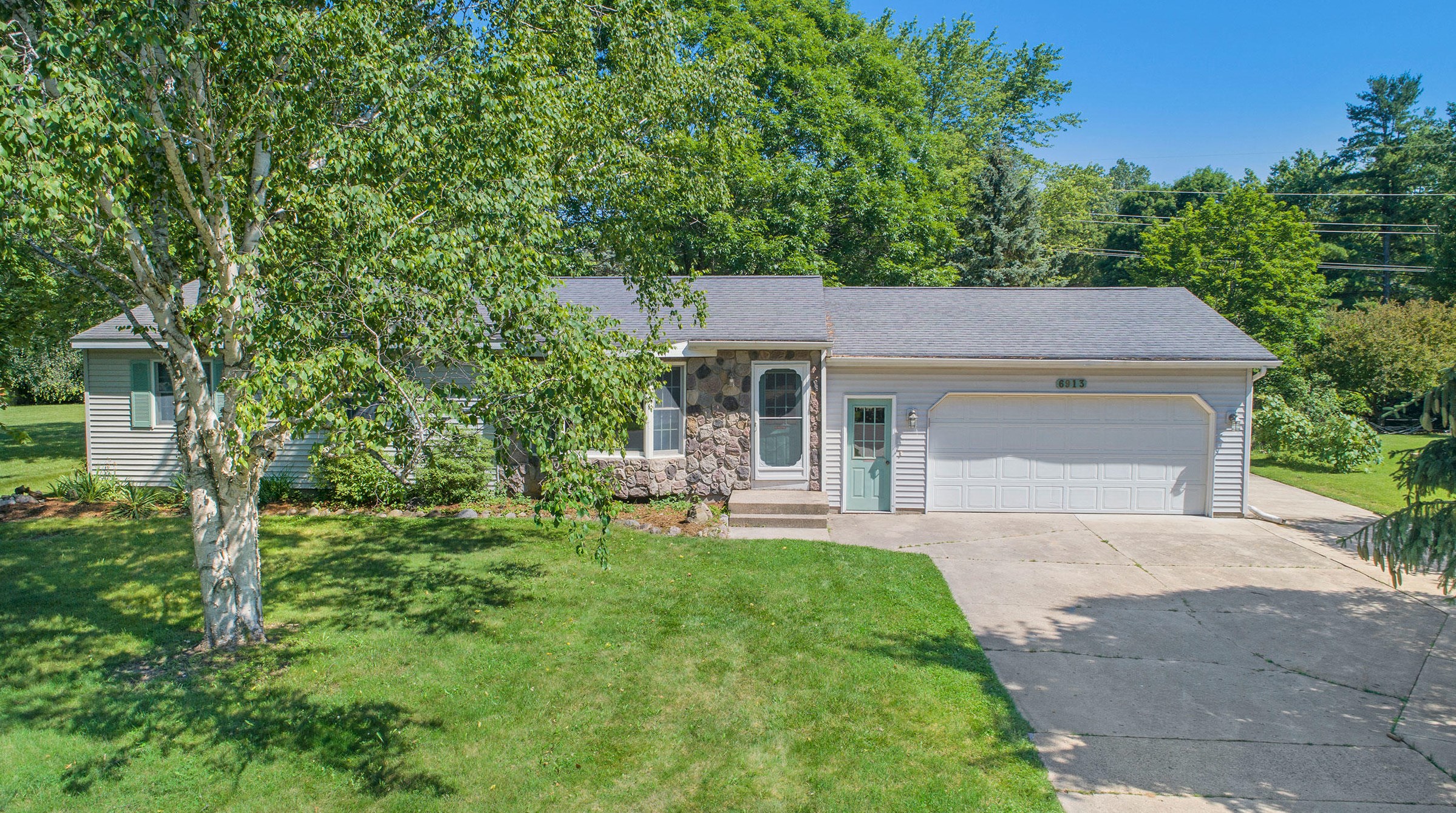 6913 Adaside Dr, Ada, MI 49301-9029