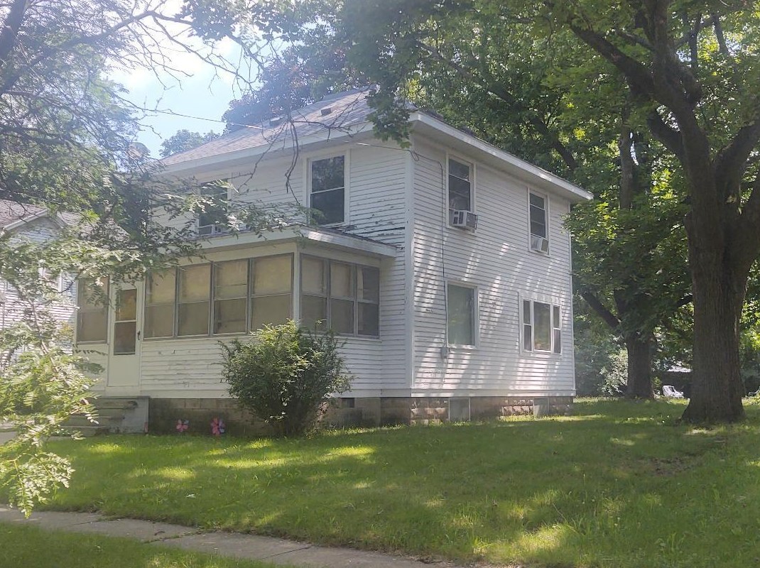 800 Monroe St, Albion, MI 49224-1351