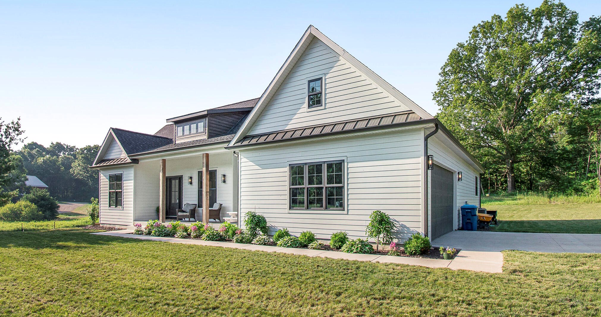 23971 64th Ave, Mattawan, MI 49071-9517