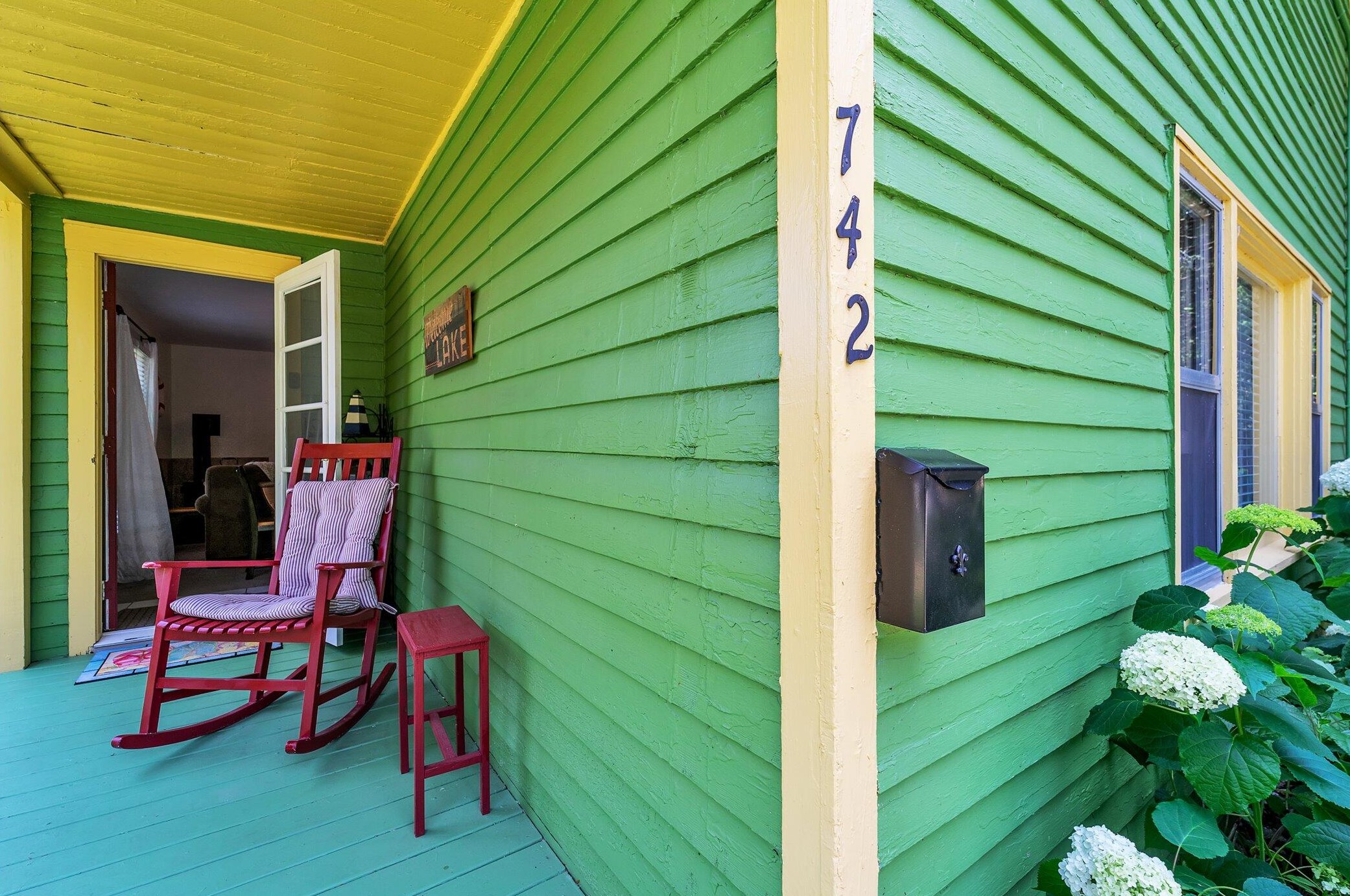 742 Green St, South Haven, MI 49090-1829