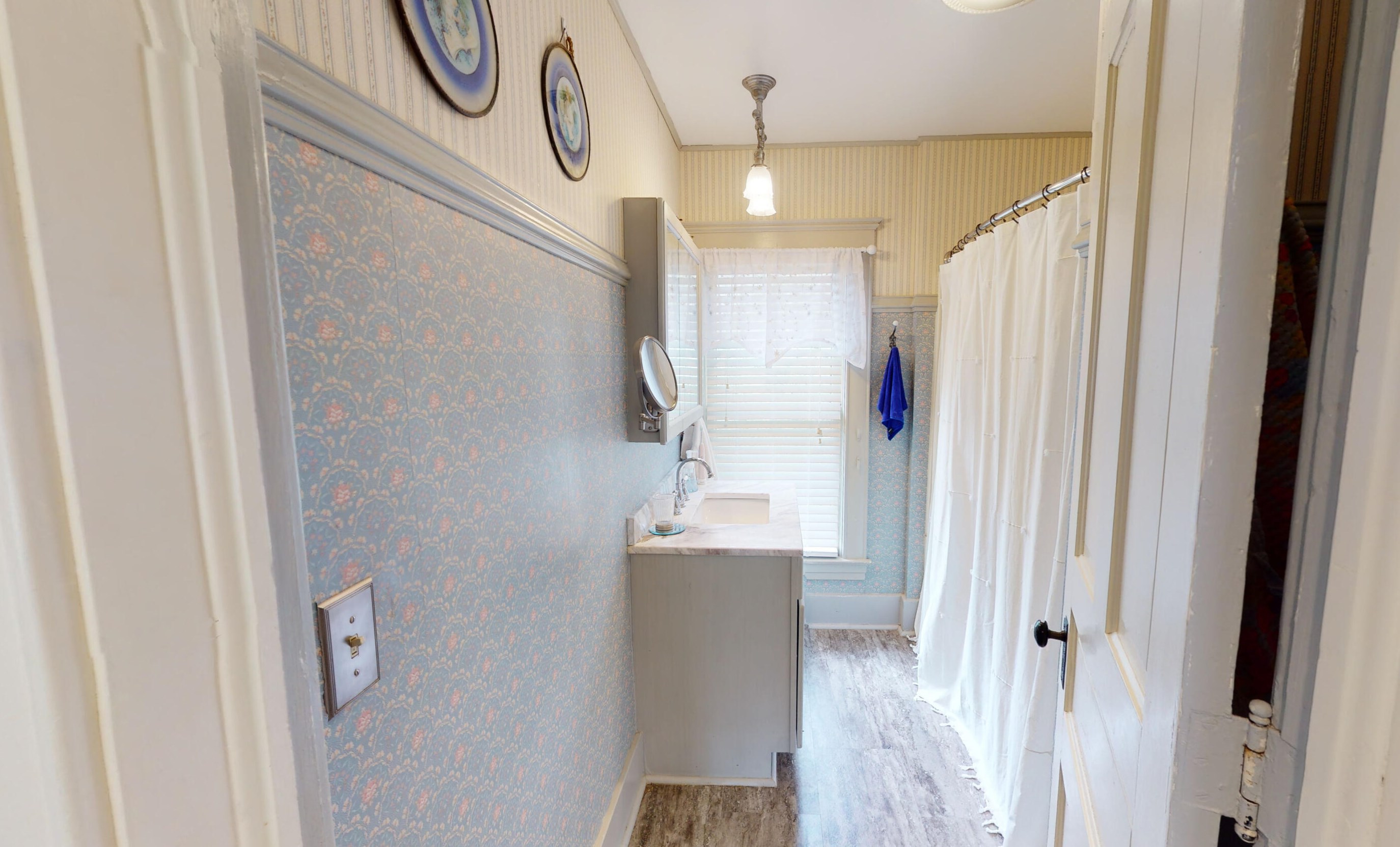 506 Prospect St, Marshall MI  49068-1248 exterior