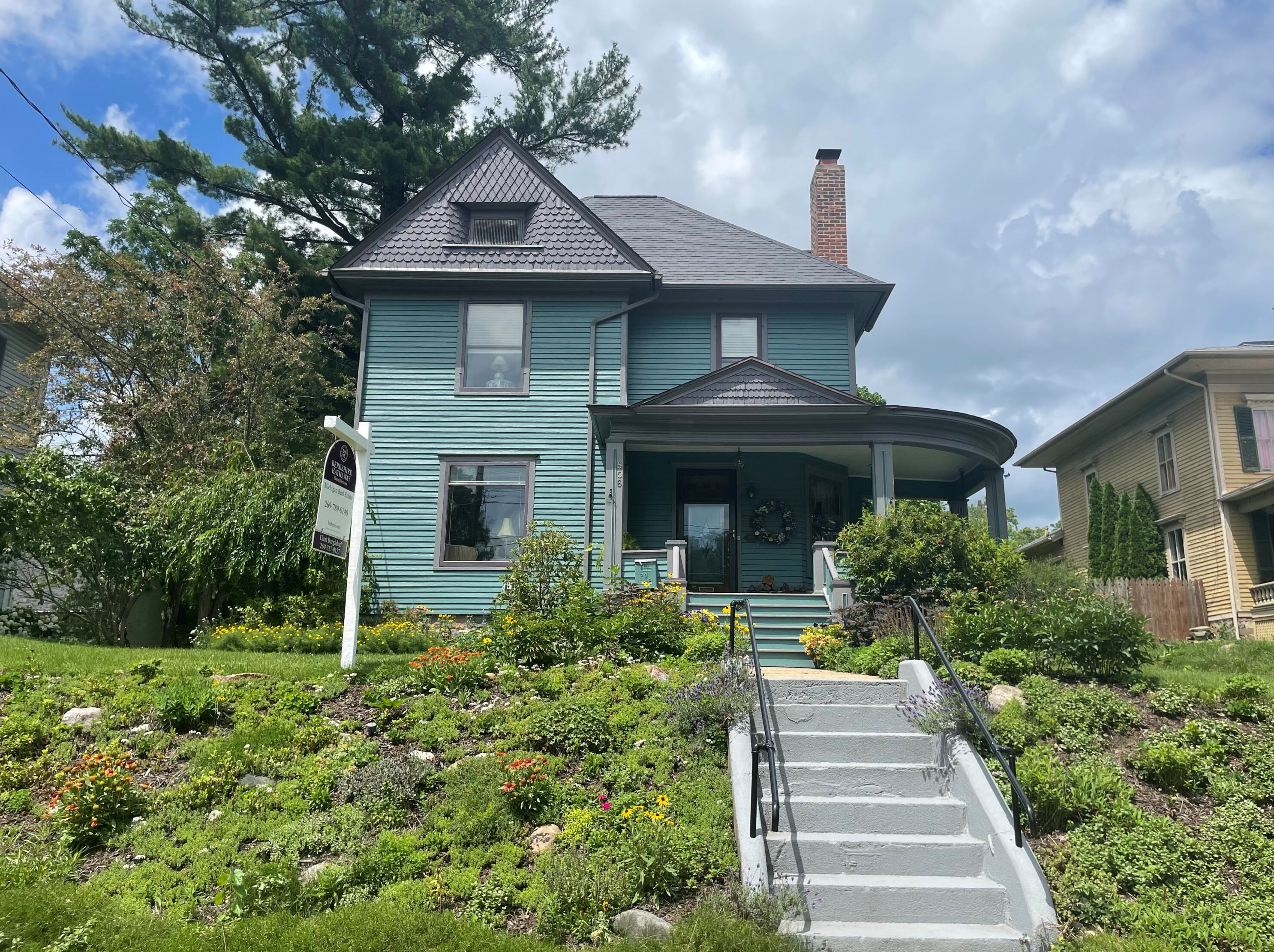 506 Prospect St, Marshall MI  49068-1248 exterior