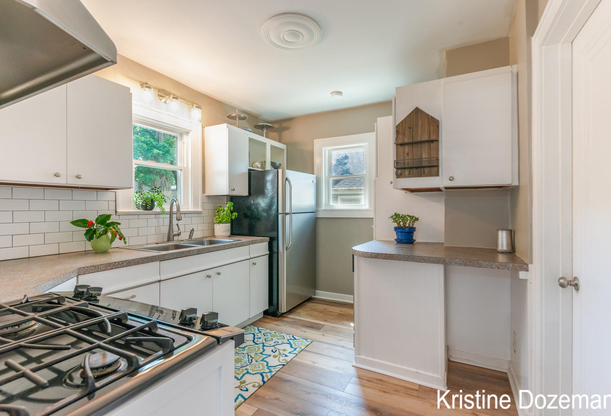 1368 Johnston St, Grand Rapids MI  49507-2828 exterior