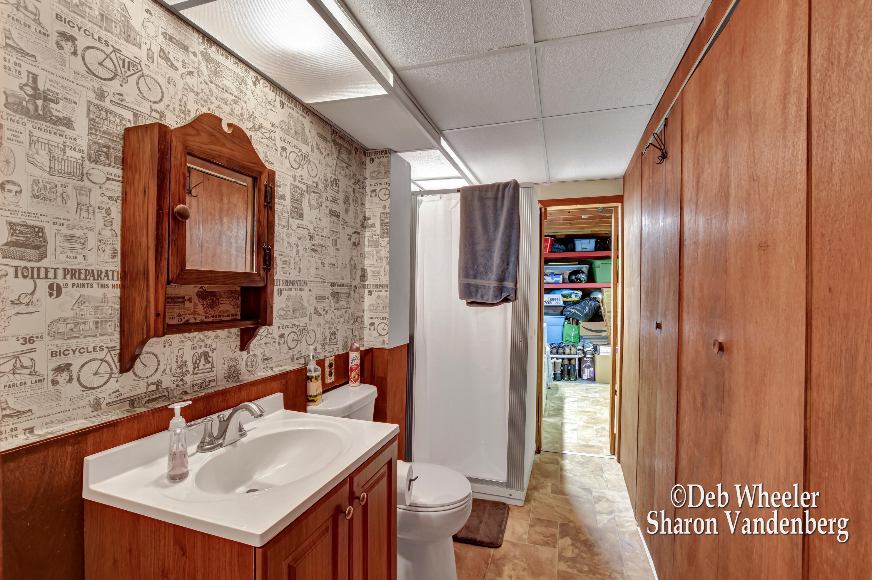 1174 Fuller Ct, Grand Rapids MI  49508-4742 exterior