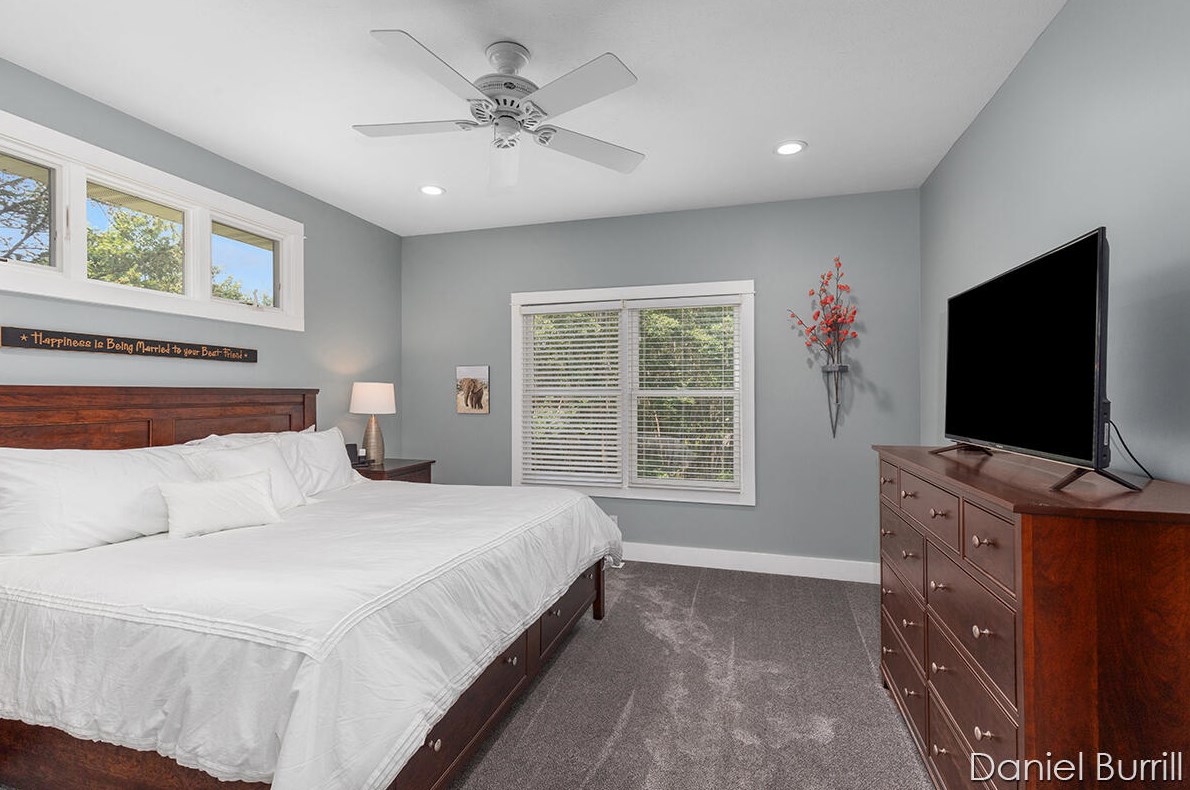 9571 Douglas Fir Ct, Sparta MI 49345-8276 exterior