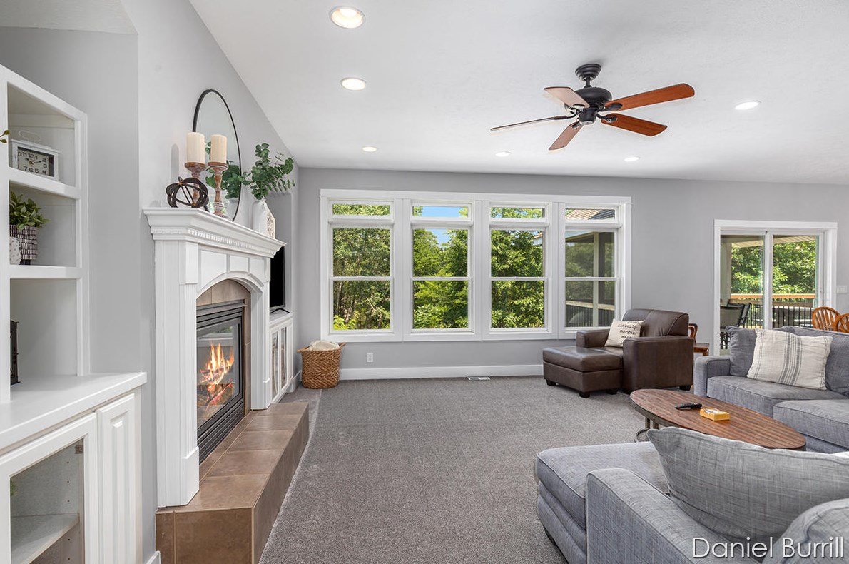 9571 Douglas Fir Ct, Sparta MI 49345-8276 exterior