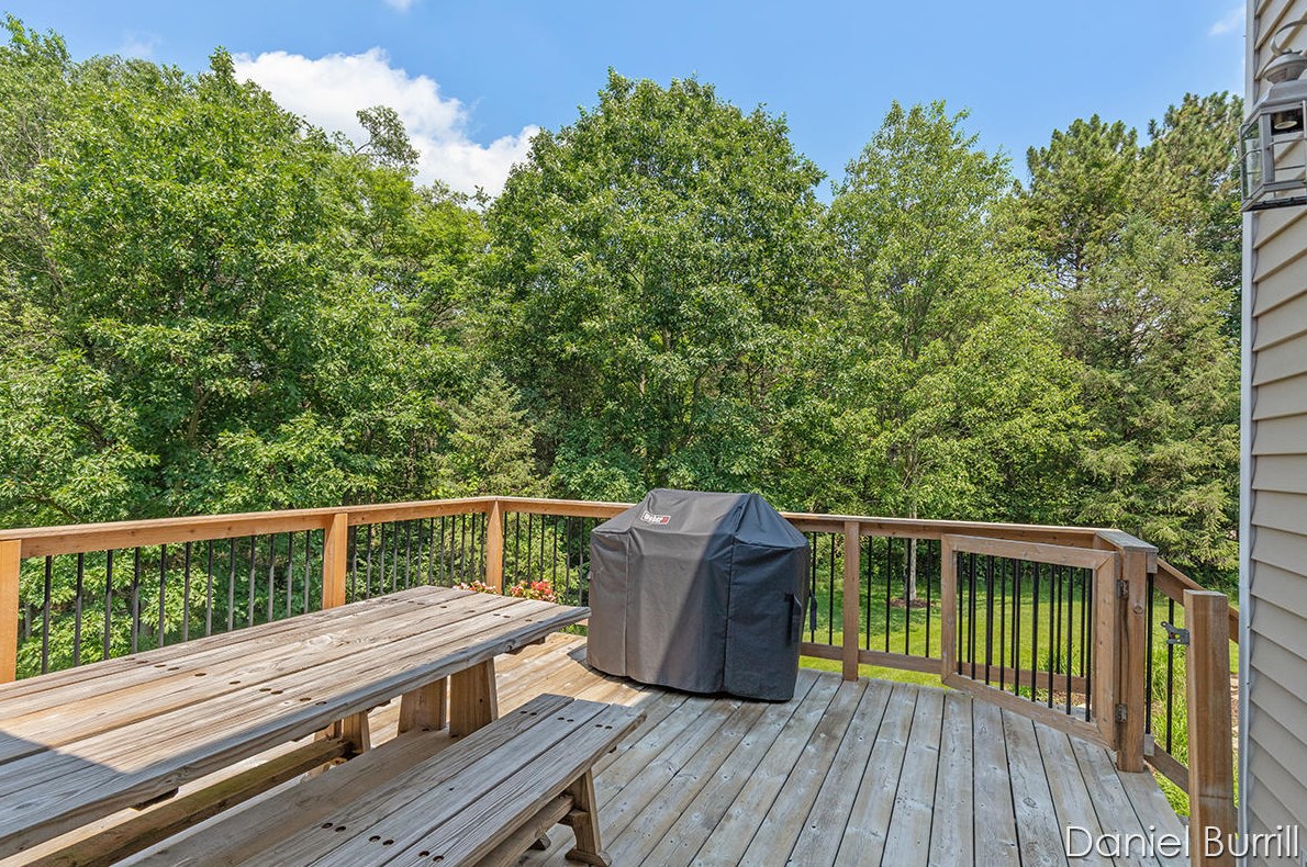 9571 Douglas Fir Ct, Sparta MI 49345-8276 exterior