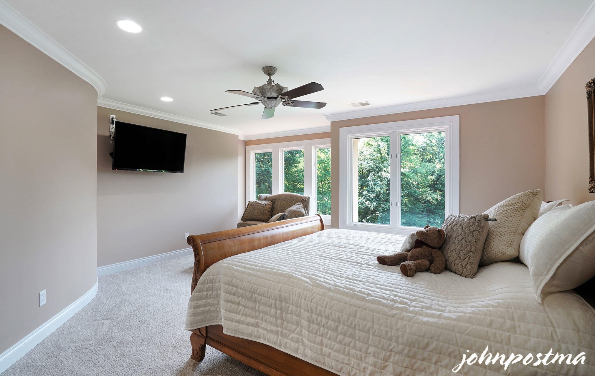 2188 Fairridge Dr, Ada MI 49301-8551 exterior