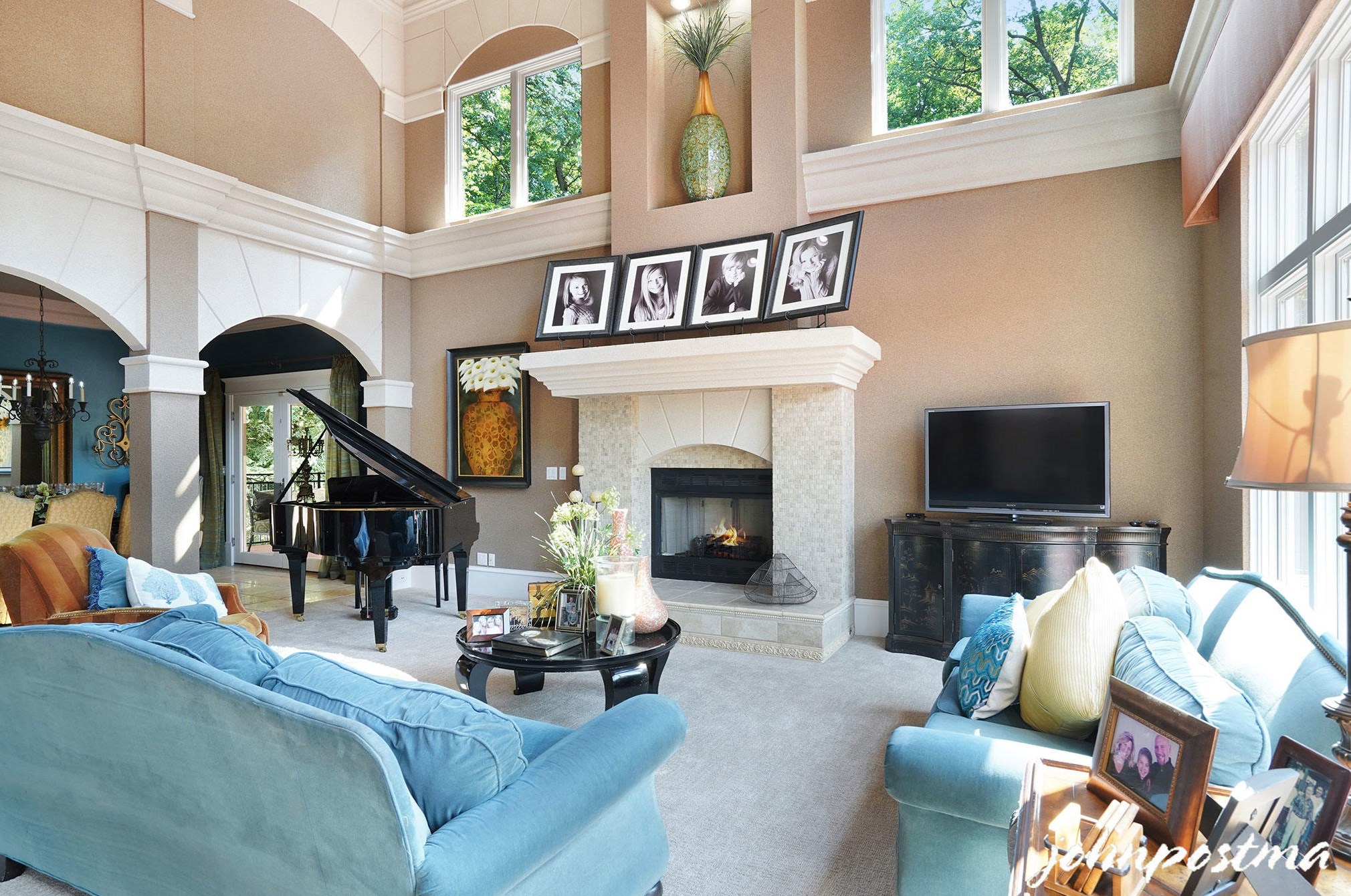 2188 Fairridge Dr, Ada MI 49301-8551 exterior