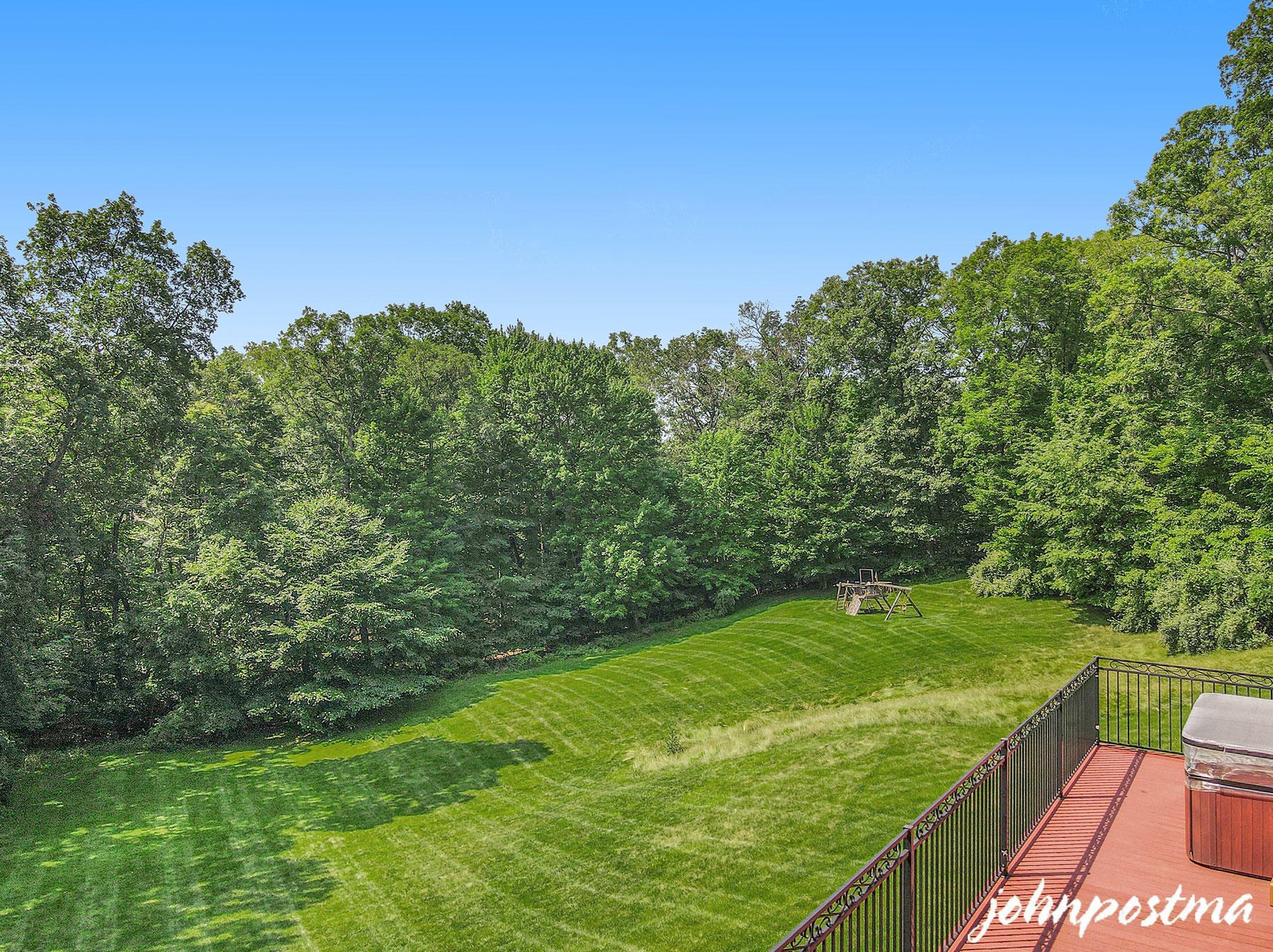 2188 Fairridge Dr, Ada MI 49301-8551 exterior