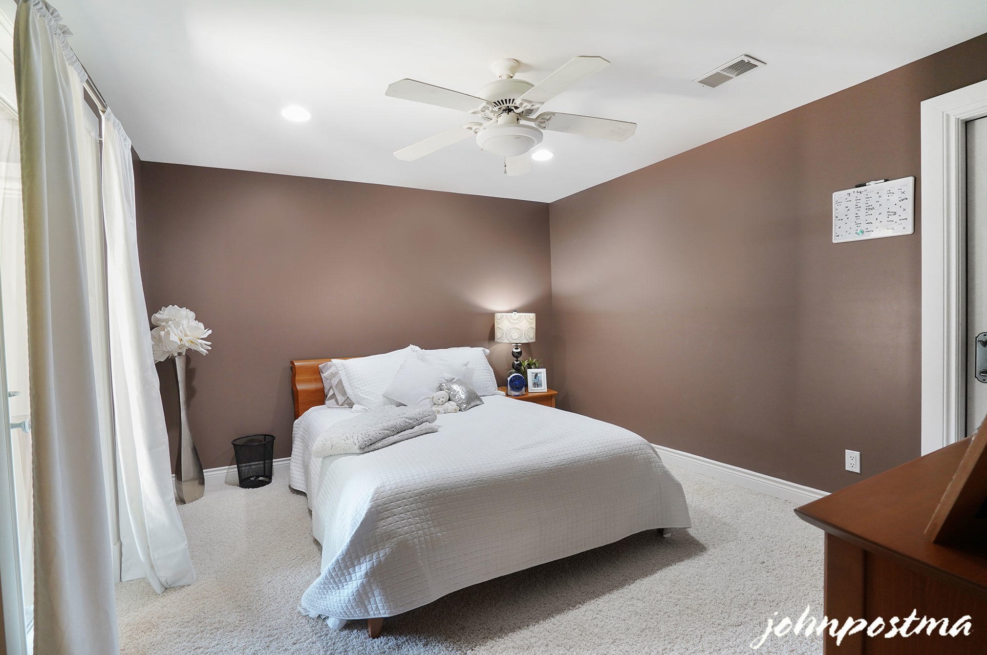 2188 Fairridge Dr, Ada MI 49301-8551 exterior