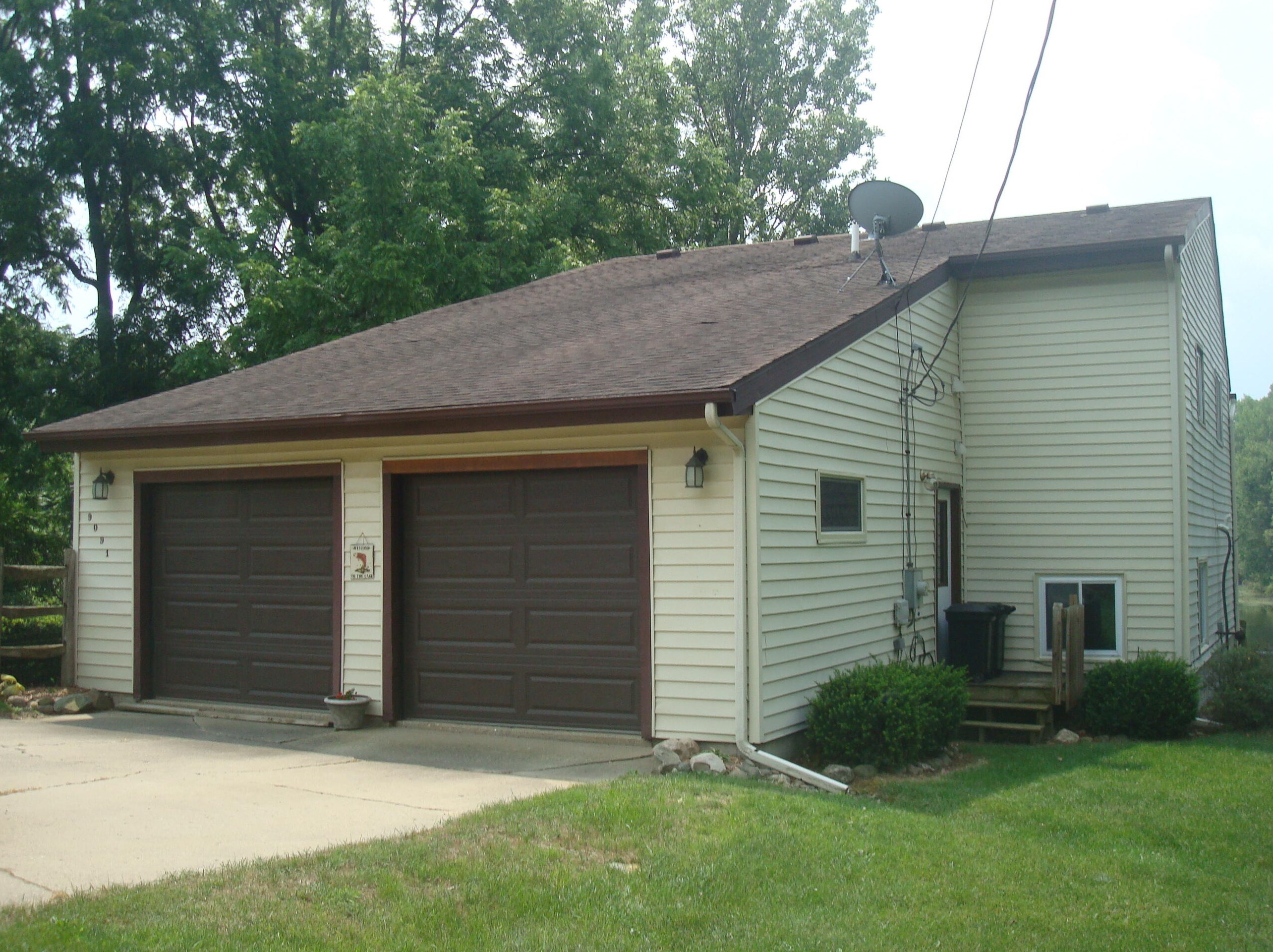 9091 Chief Dr, Reading, MI 49274