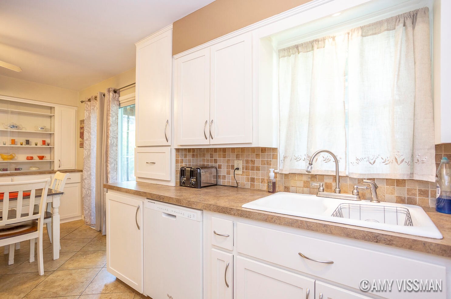 2731 Valley Ave, Grand Rapids MI  49544-1754 exterior