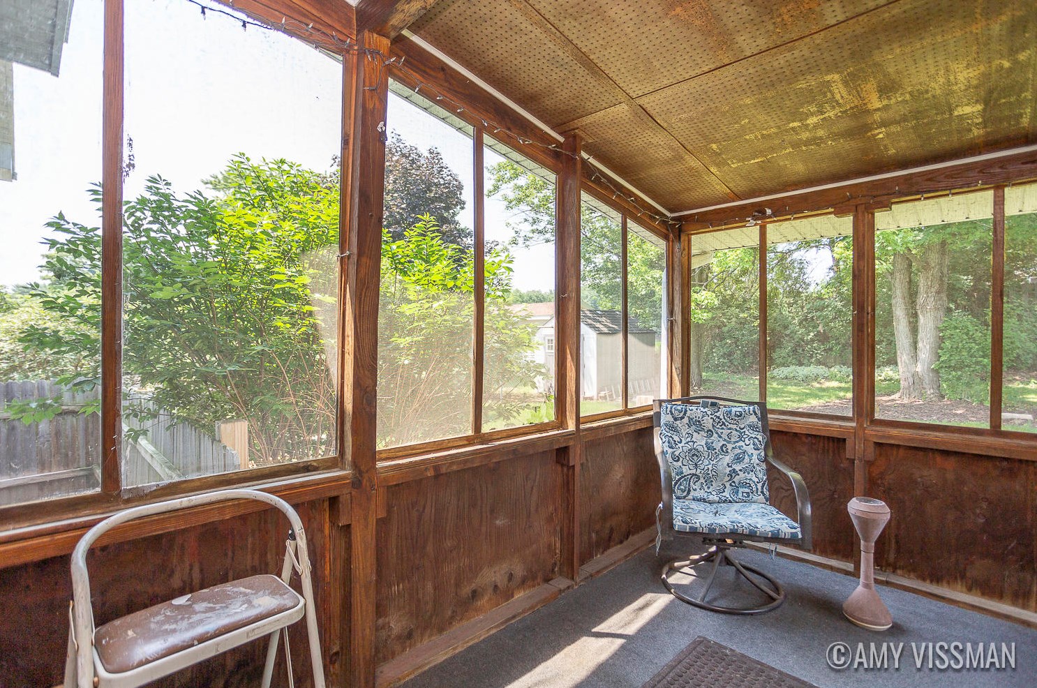 2731 Valley Ave, Grand Rapids MI  49544-1754 exterior