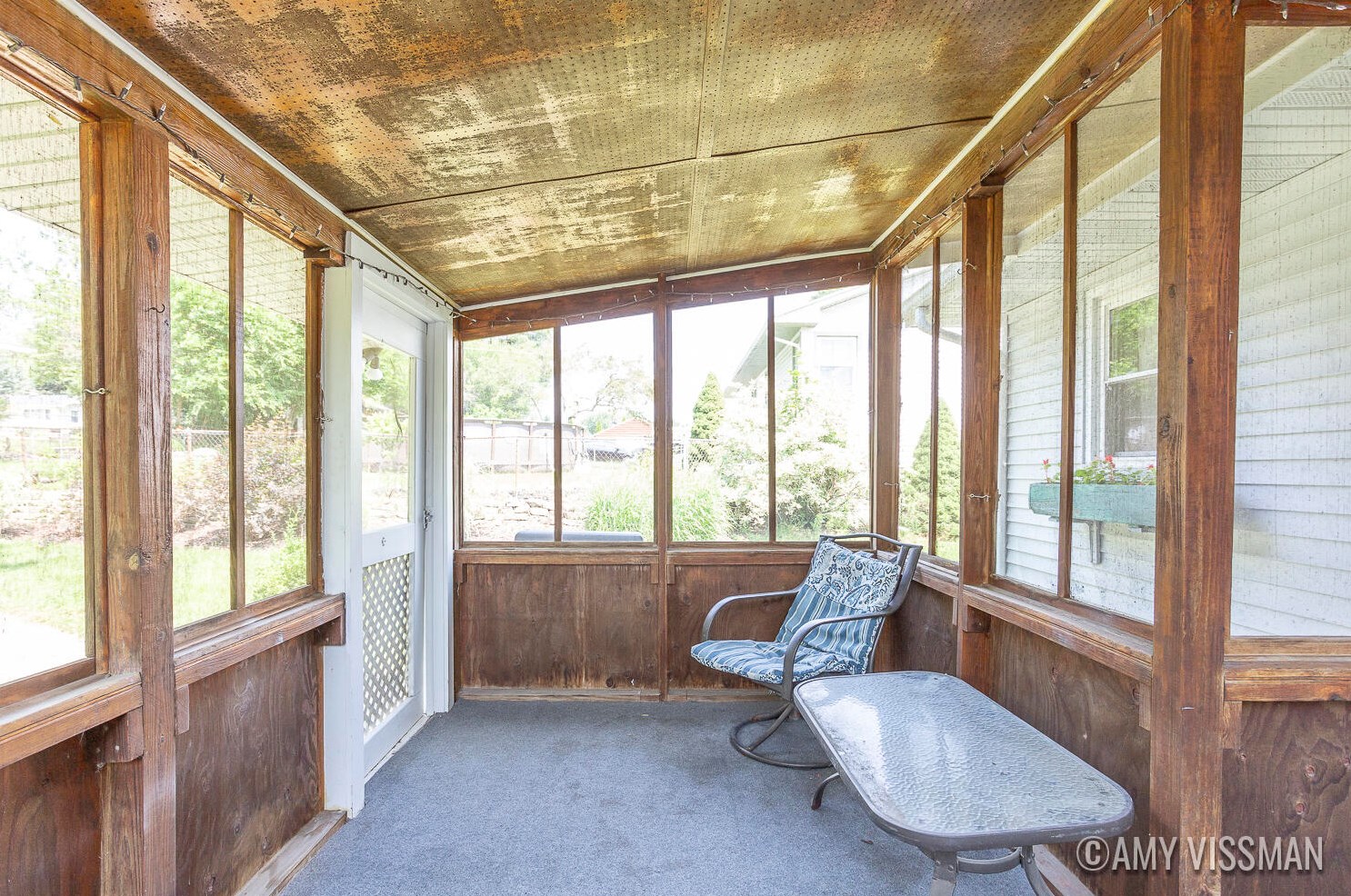 2731 Valley Ave, Grand Rapids MI  49544-1754 exterior