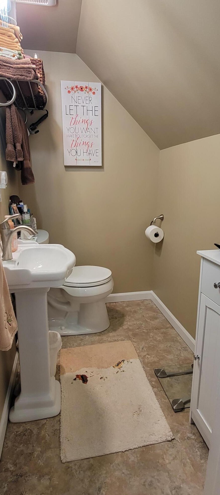 612 Clinton St, Cadmus MI 49221-2111 exterior