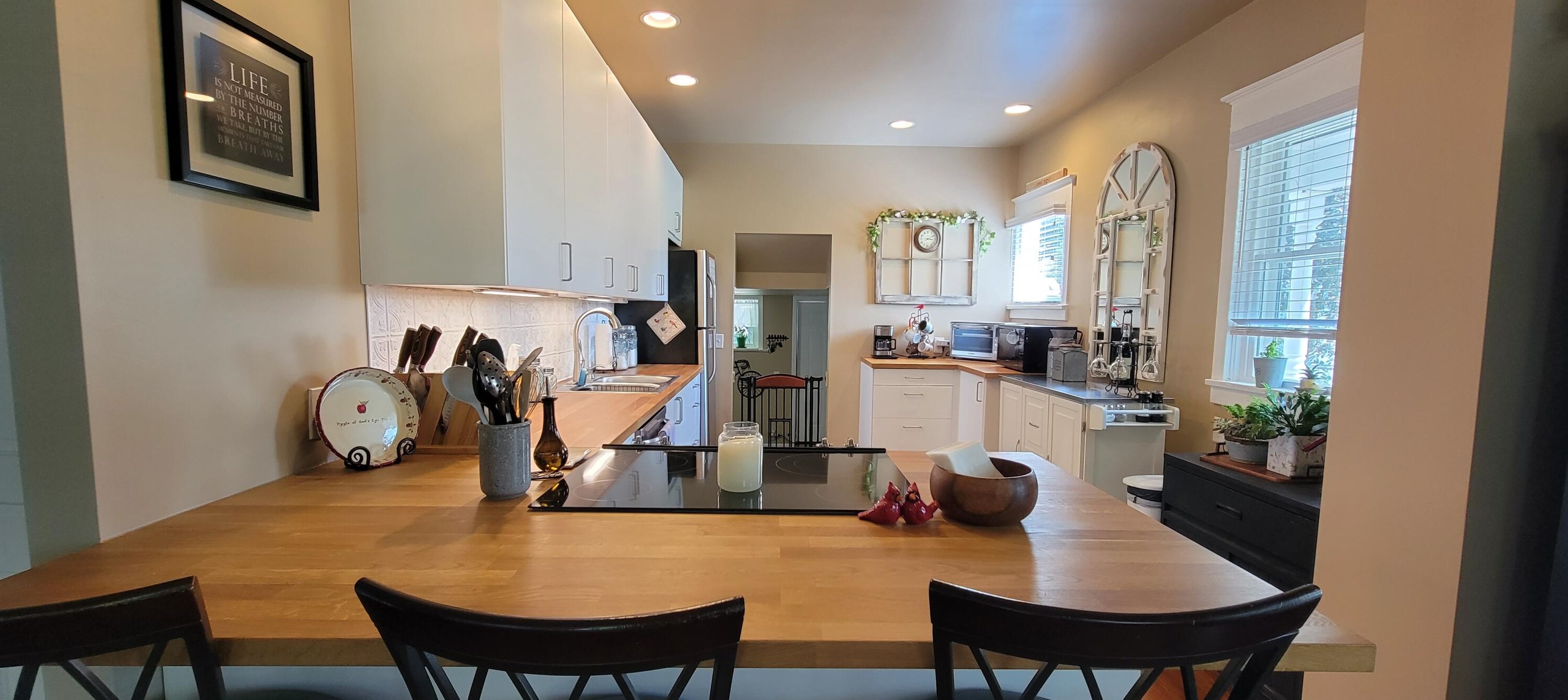 612 Clinton St, Cadmus MI 49221-2111 exterior