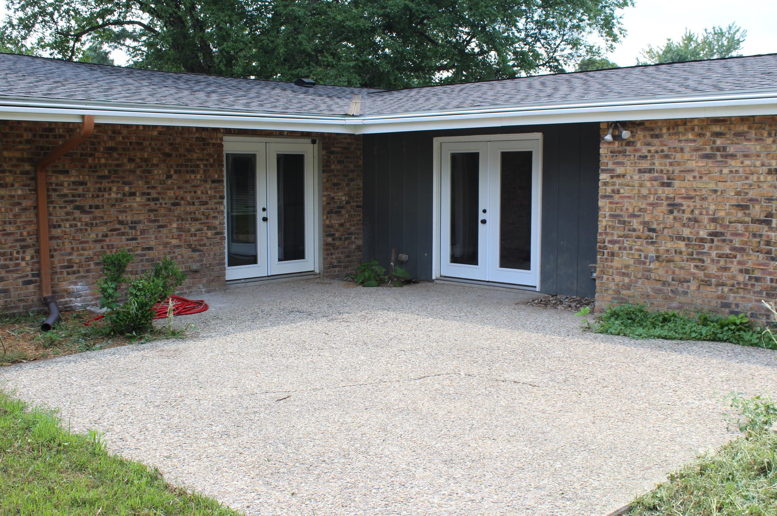 820 Iroquois Trl, Niles MI  49120-3127 exterior