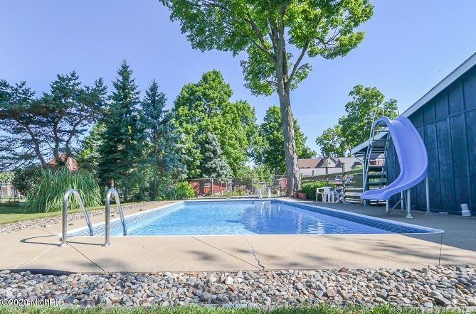 193 Clay St, Coldwater MI  49036-2160 exterior