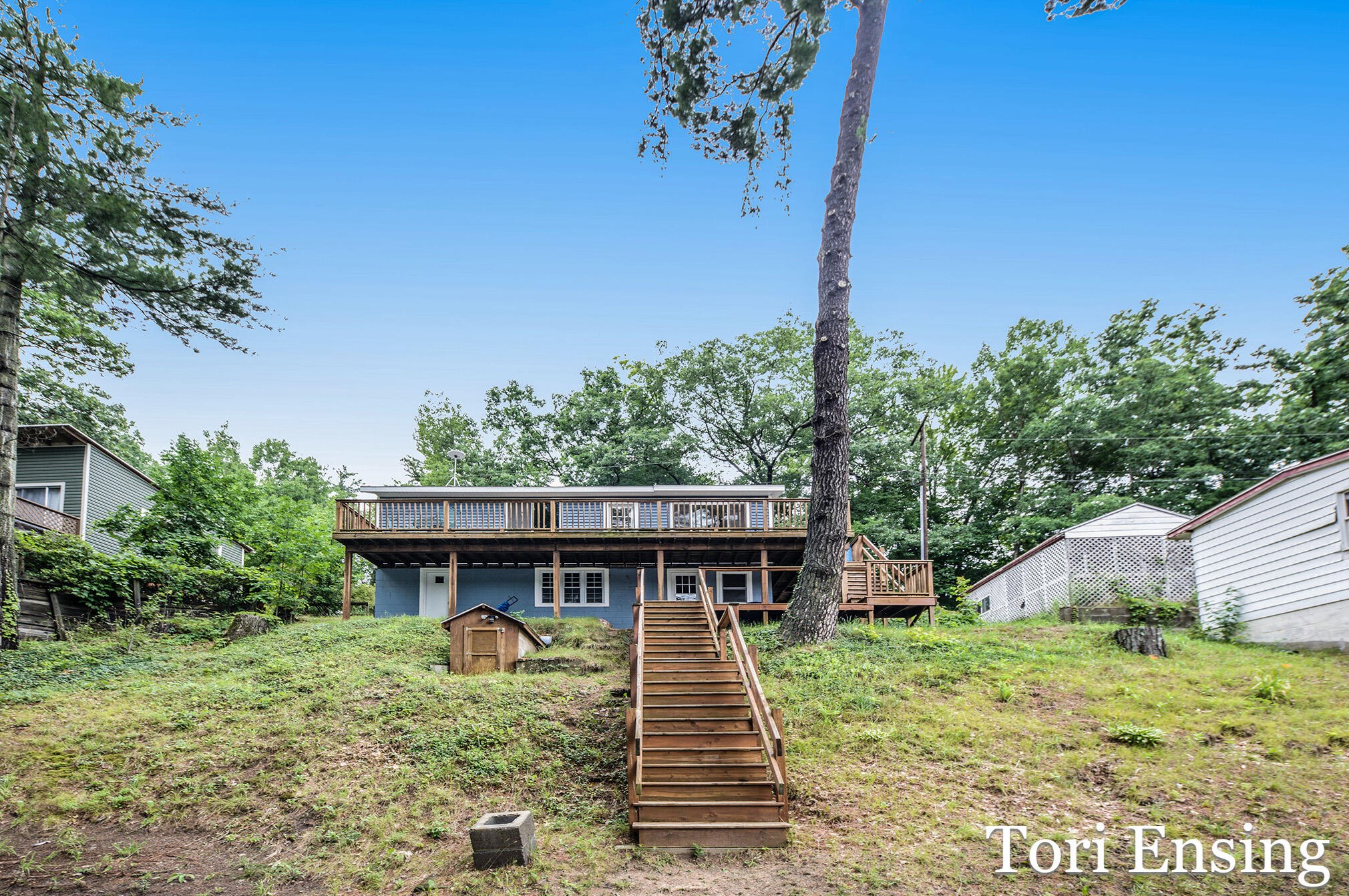 2238 Tacoma Dr, Stanton, MI 48888-8708