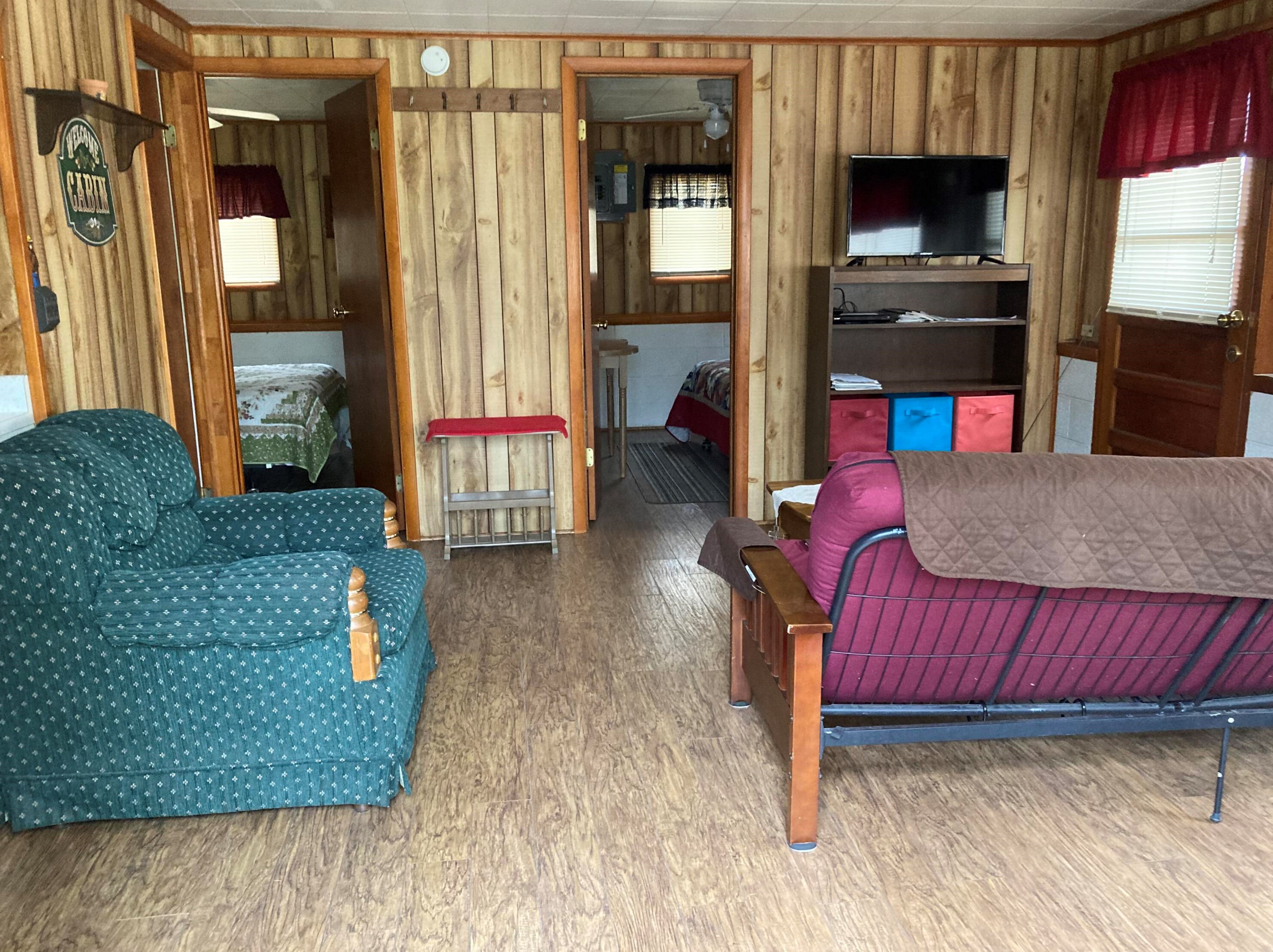 5393 32nd St, Baldwin, MI 49304-8247