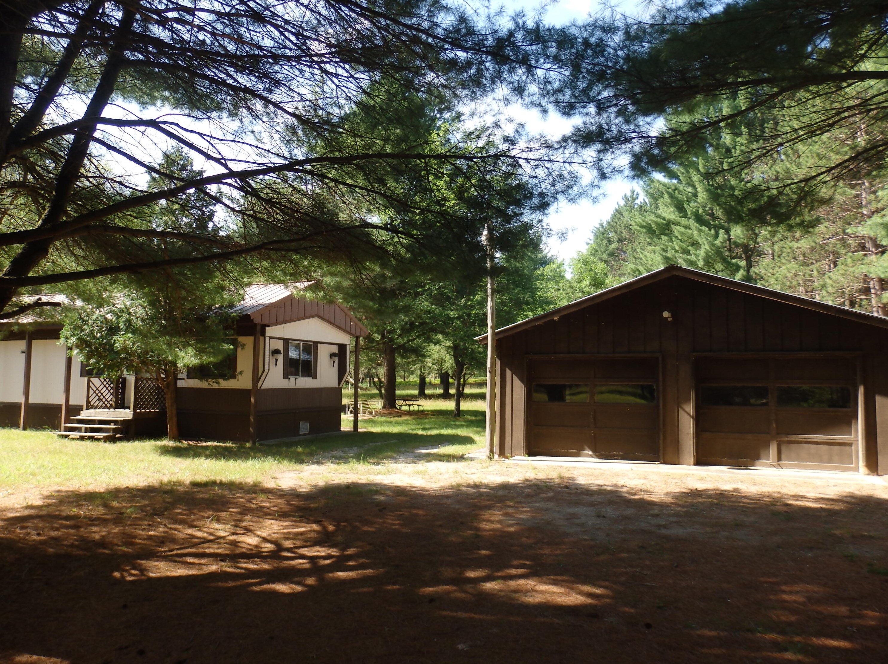 21341 Hoxeyville Rd, Wellston, MI 49689