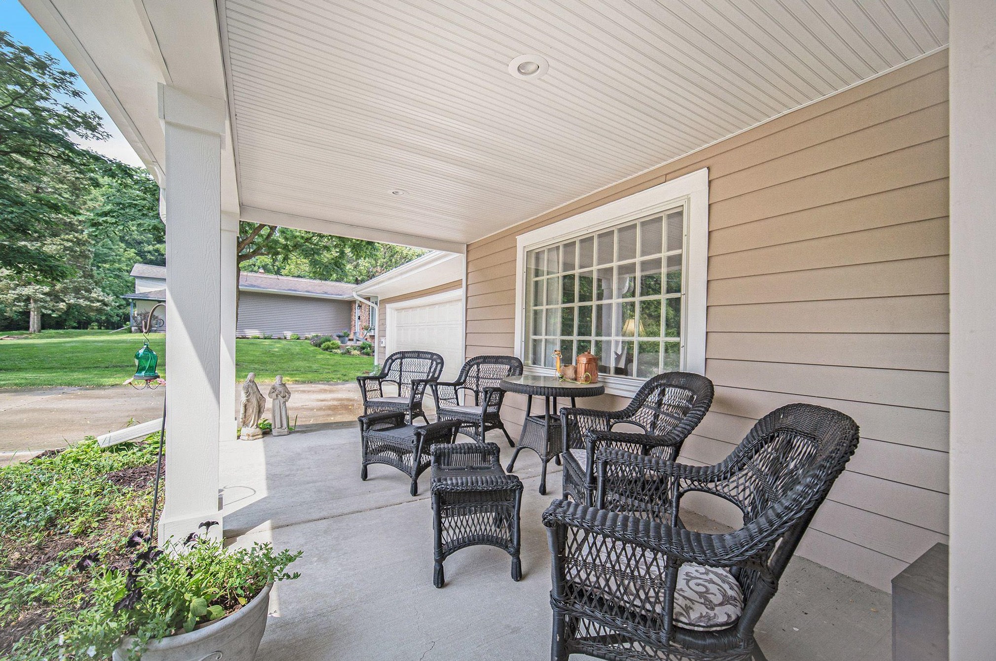 338 Grand St, Marshall, MI 49068-1110