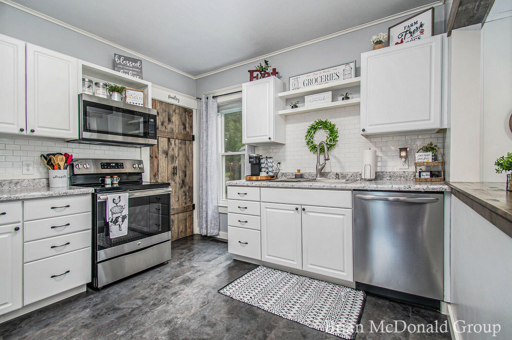 218 Russell St, Allegan, MI 49010-1047