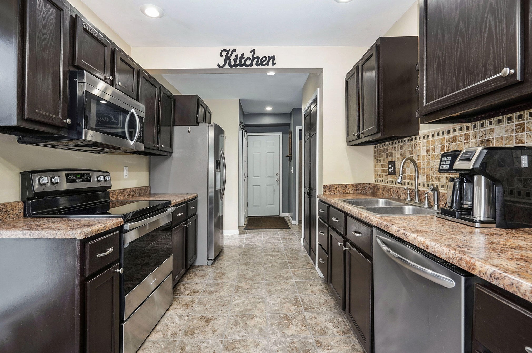 211 E May St, Belding, MI 48809