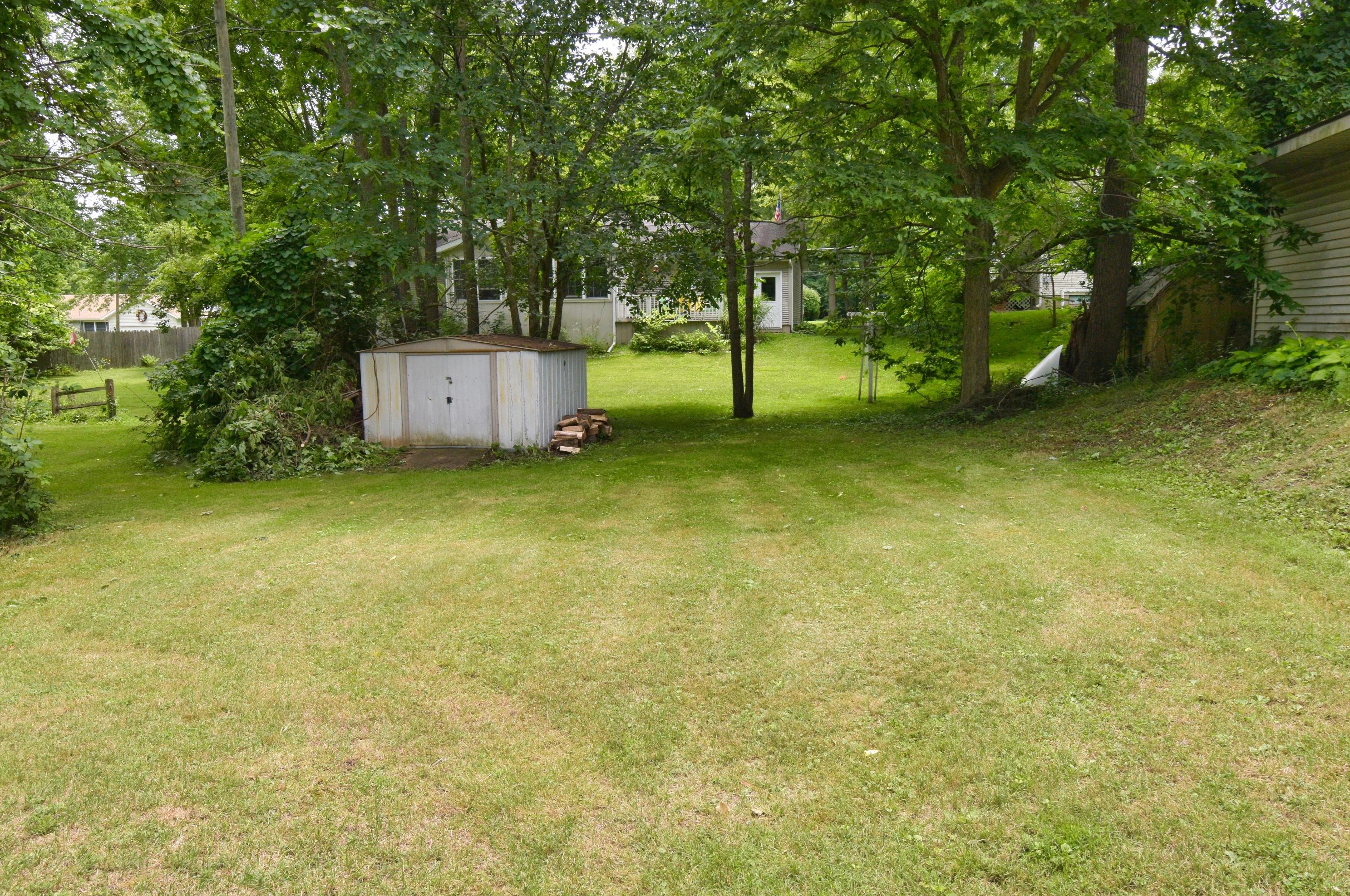 808 Clay St, Niles, MI 49120-2952