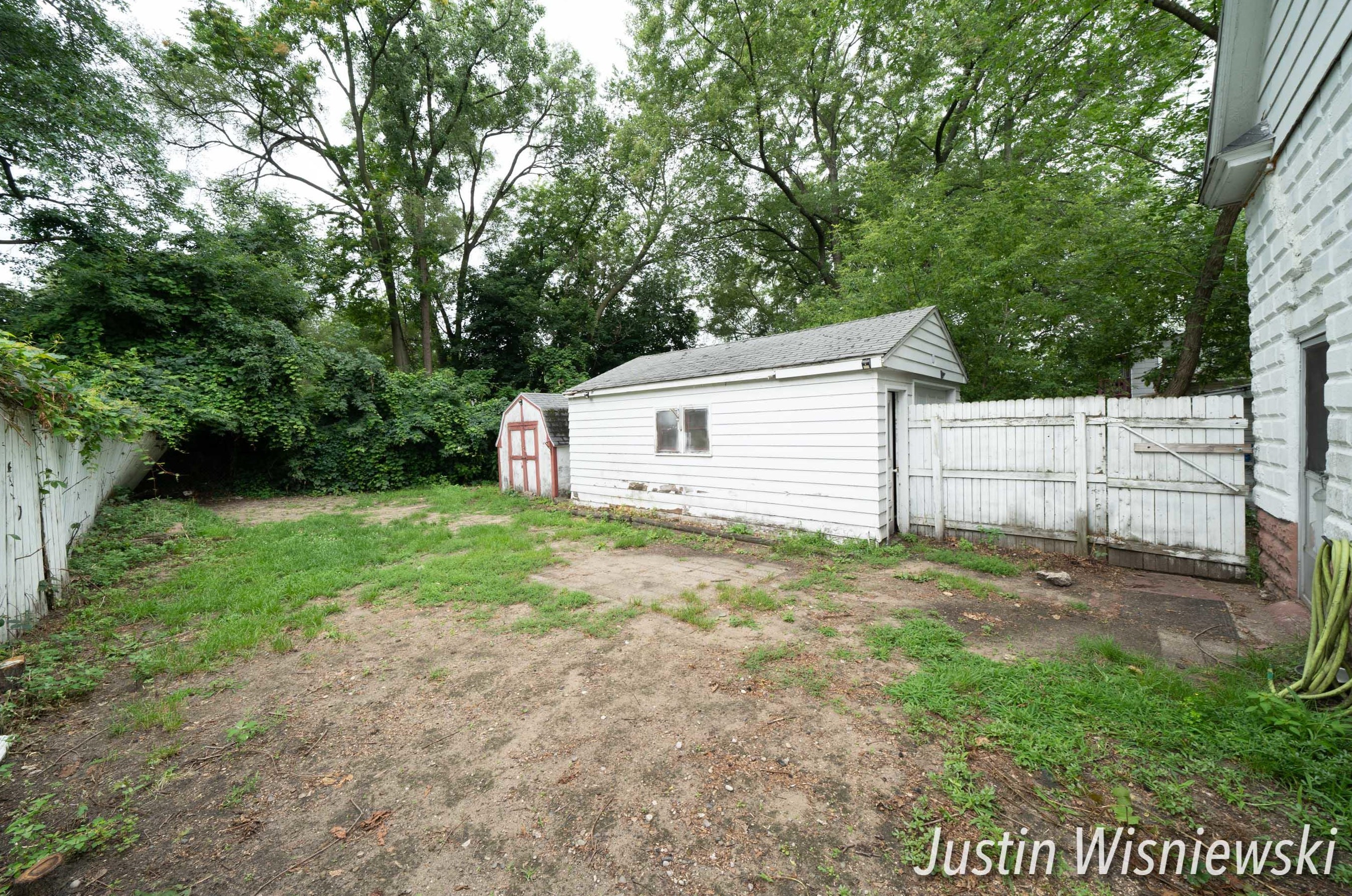 328 Dickinson St, Grand Rapids MI  49507-1543 exterior